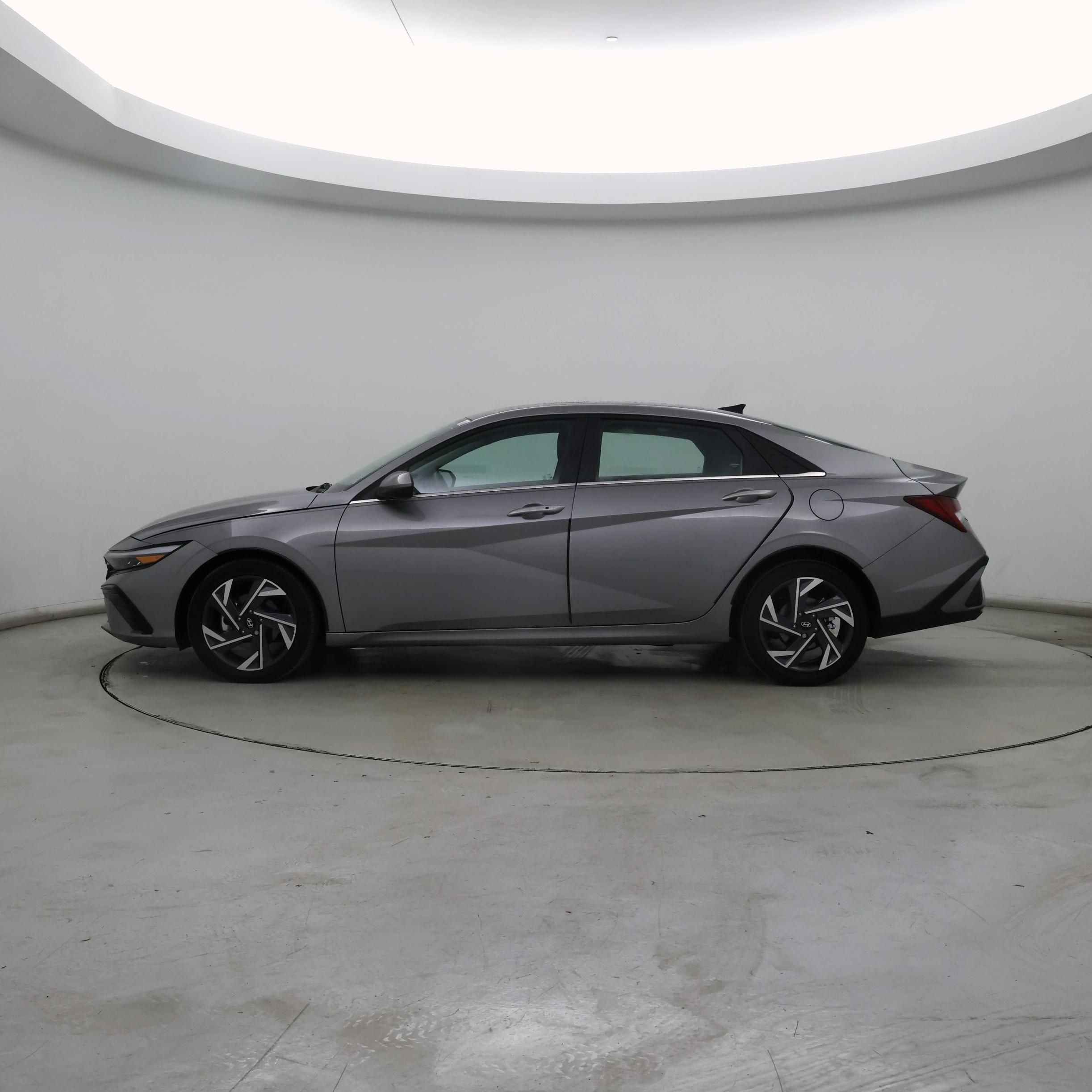 Thumbnail: 2025 Hyundai Elantra - 3