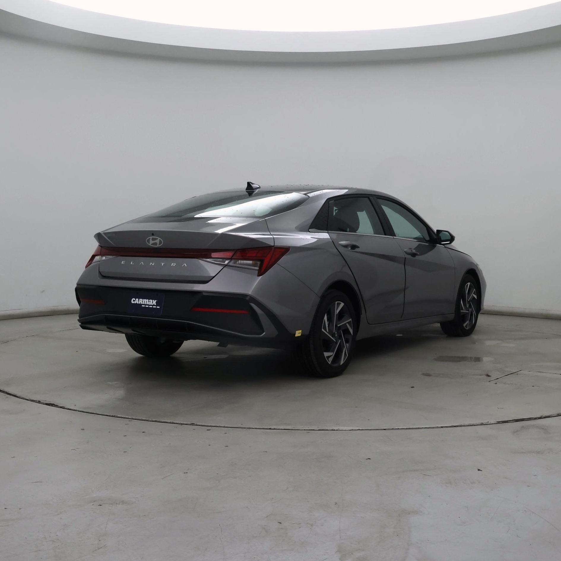 Thumbnail: 2025 Hyundai Elantra - 8