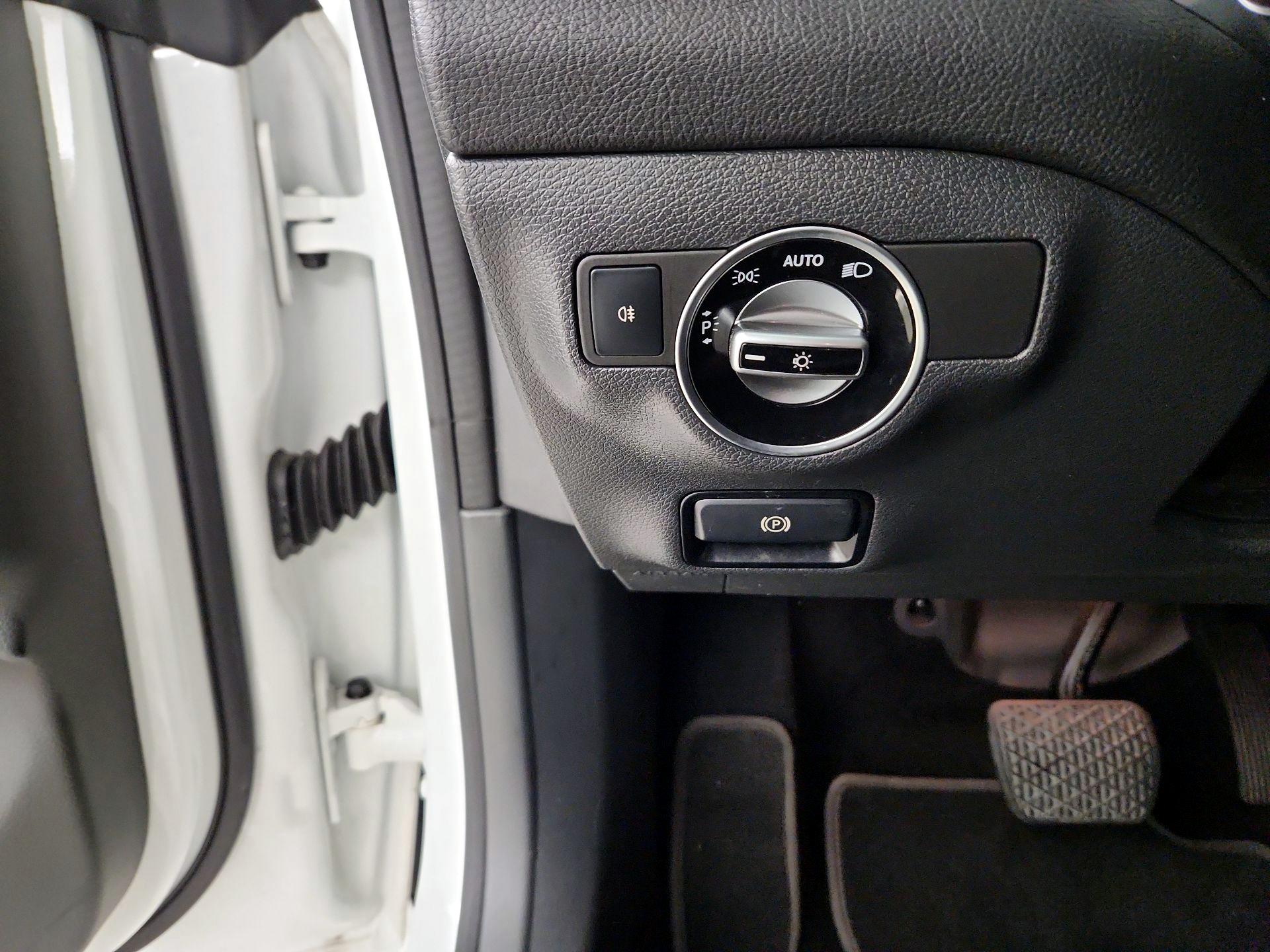 Thumbnail: 2019 Mercedes-Benz CLA - 13