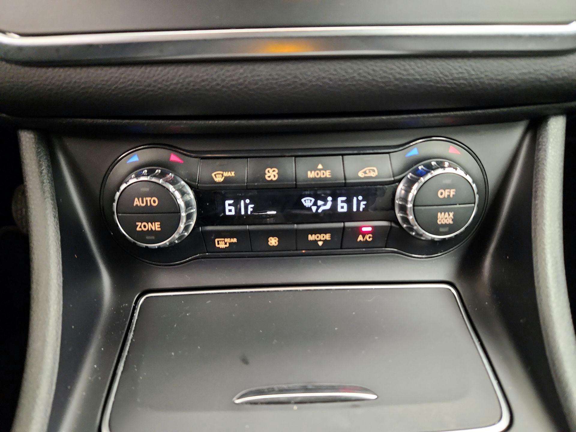 Thumbnail: 2019 Mercedes-Benz CLA - 17