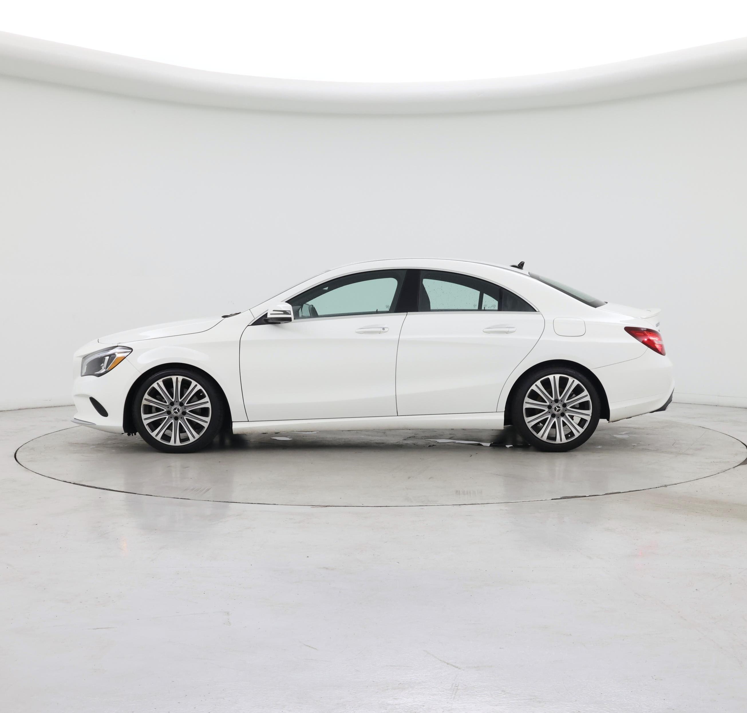 Thumbnail: 2019 Mercedes-Benz CLA - 3