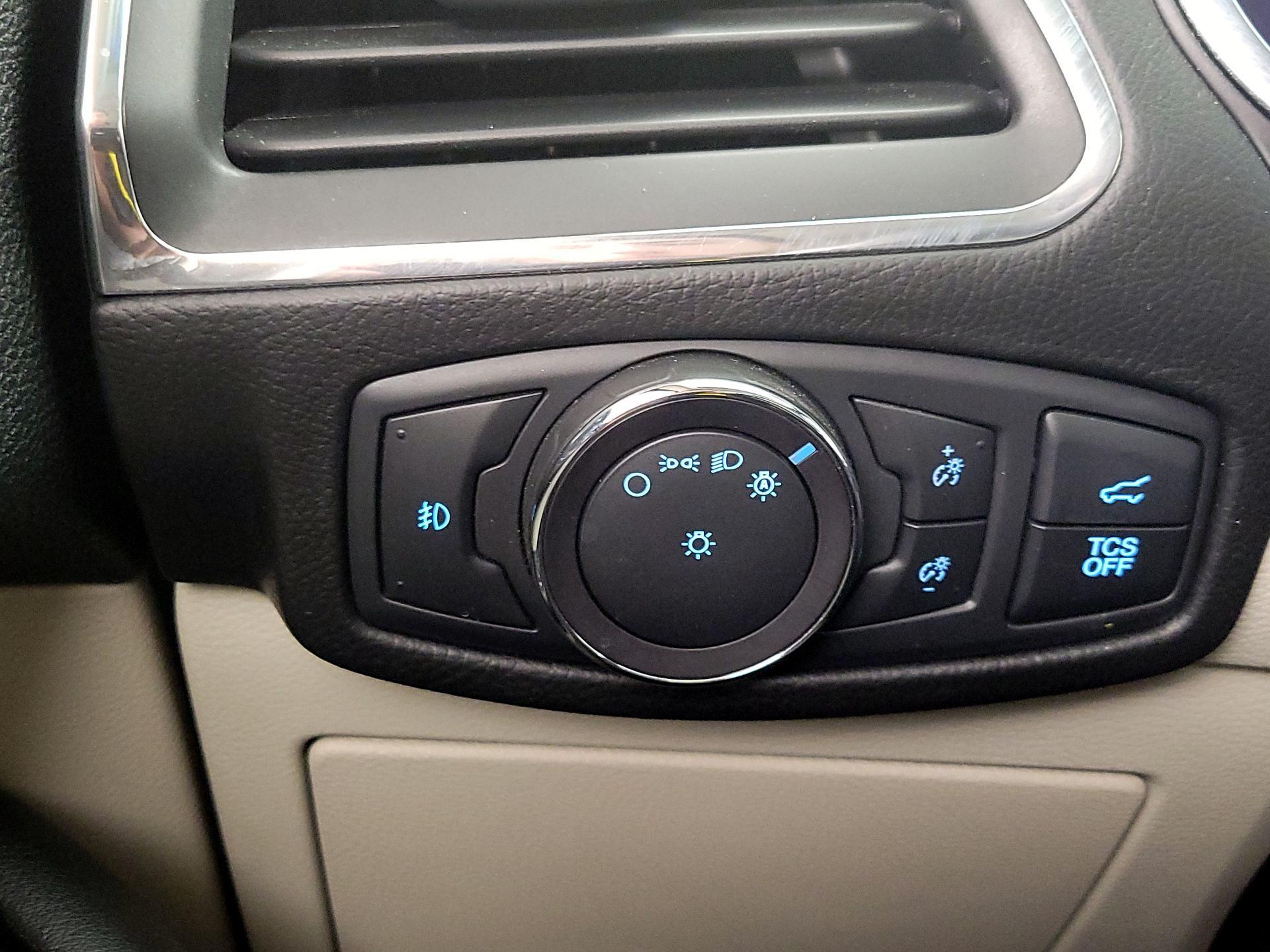 Thumbnail: 2020 Ford Edge - 13