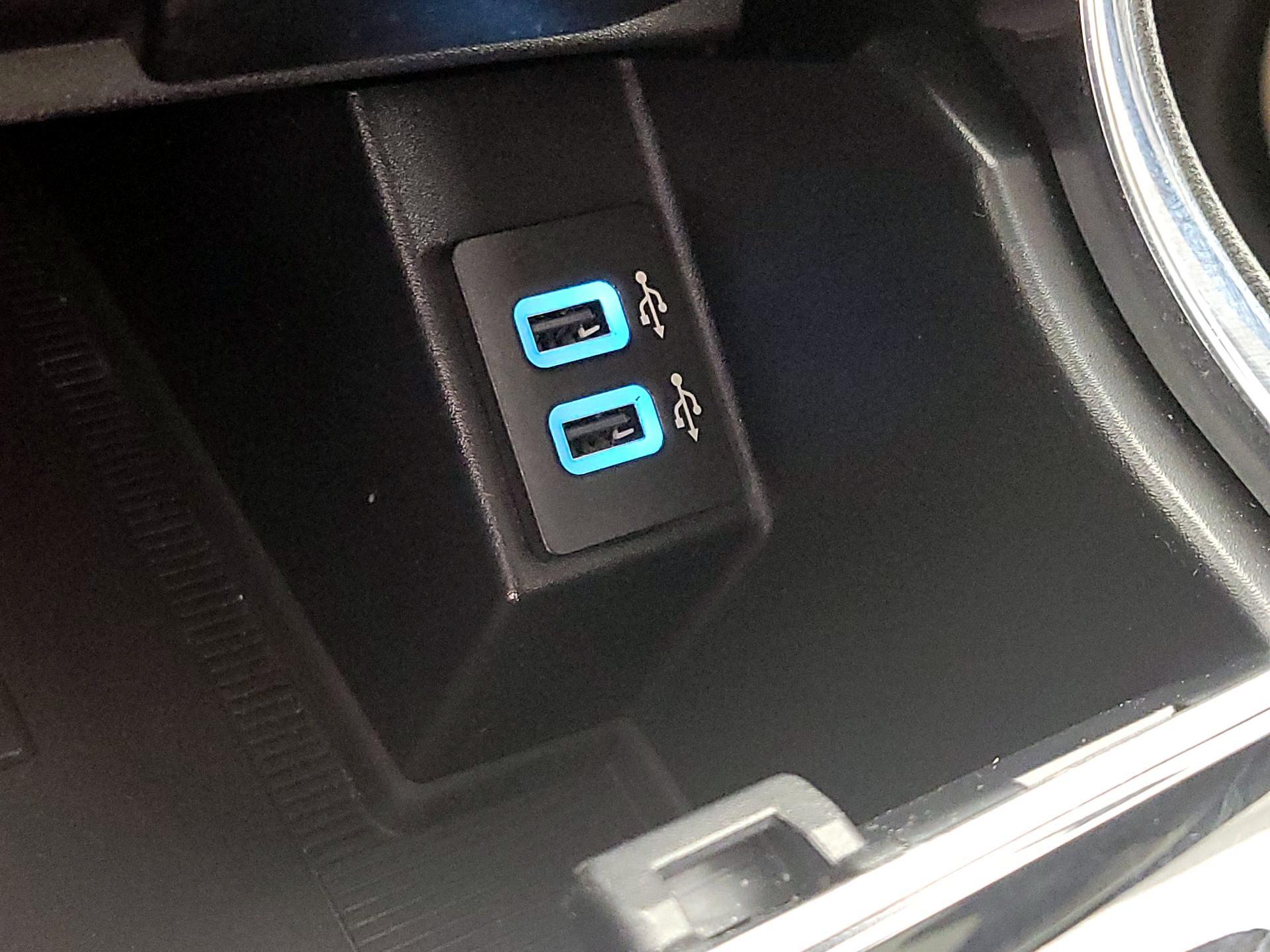 Thumbnail: 2020 Ford Edge - 18