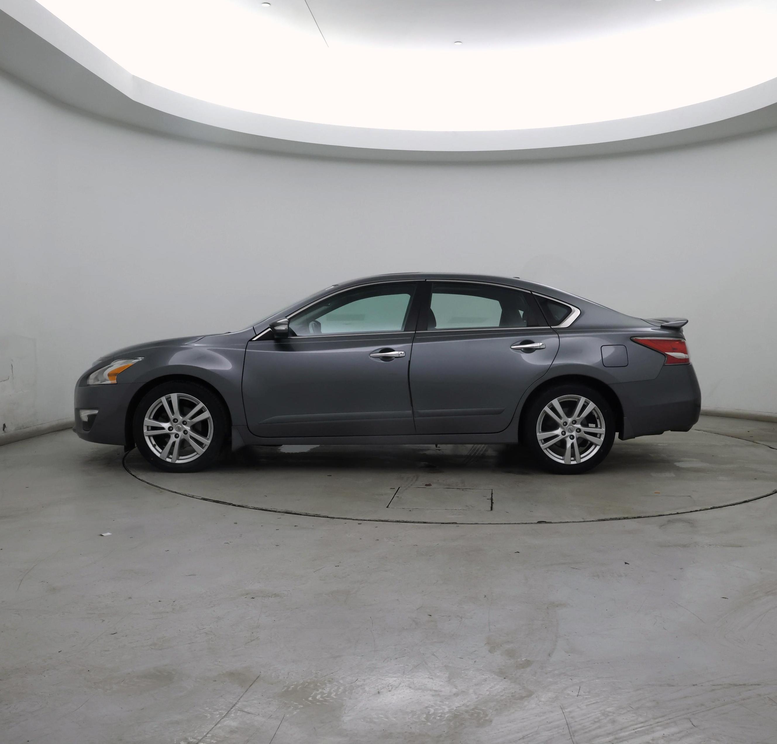 Thumbnail: 2015 Nissan Altima - 3