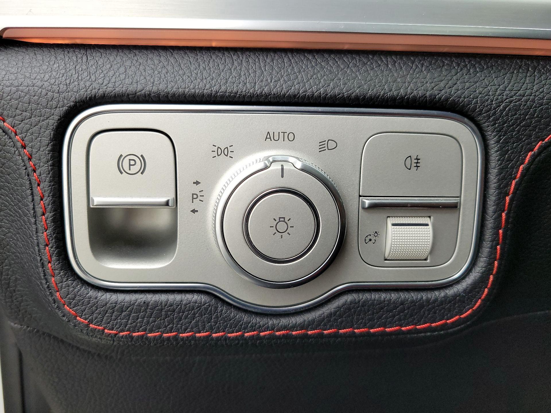 Thumbnail: 2021 Mercedes-Benz GLE - 13