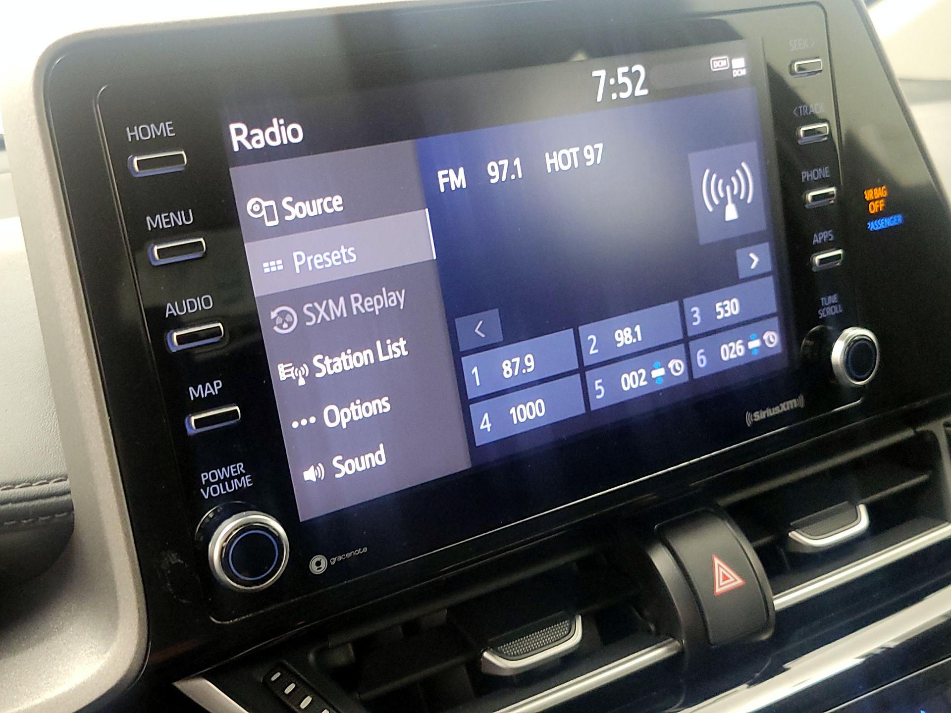 Thumbnail: 2020 Toyota C-HR - 15