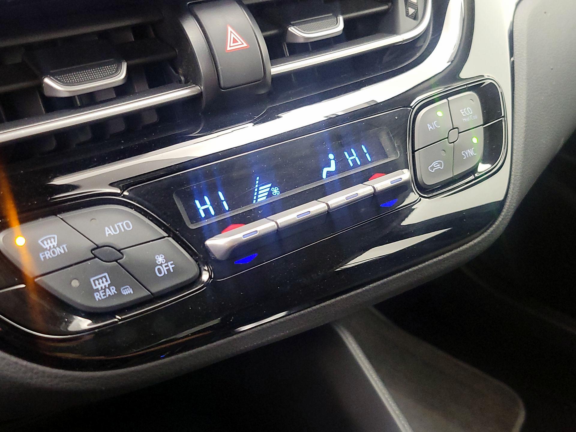 Thumbnail: 2020 Toyota C-HR - 16