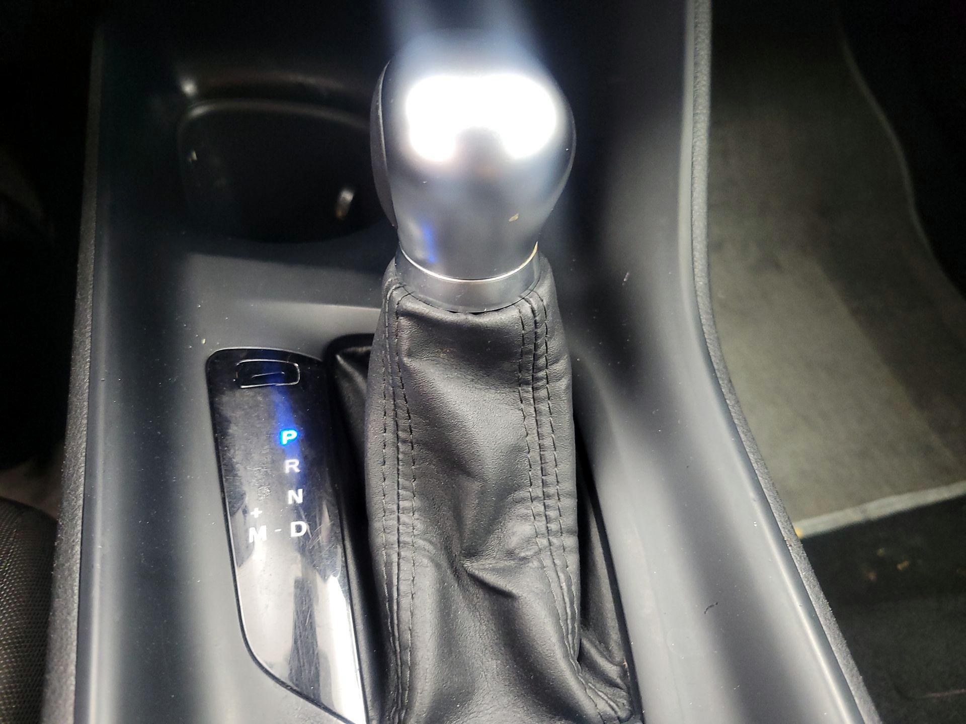 Thumbnail: 2020 Toyota C-HR - 17