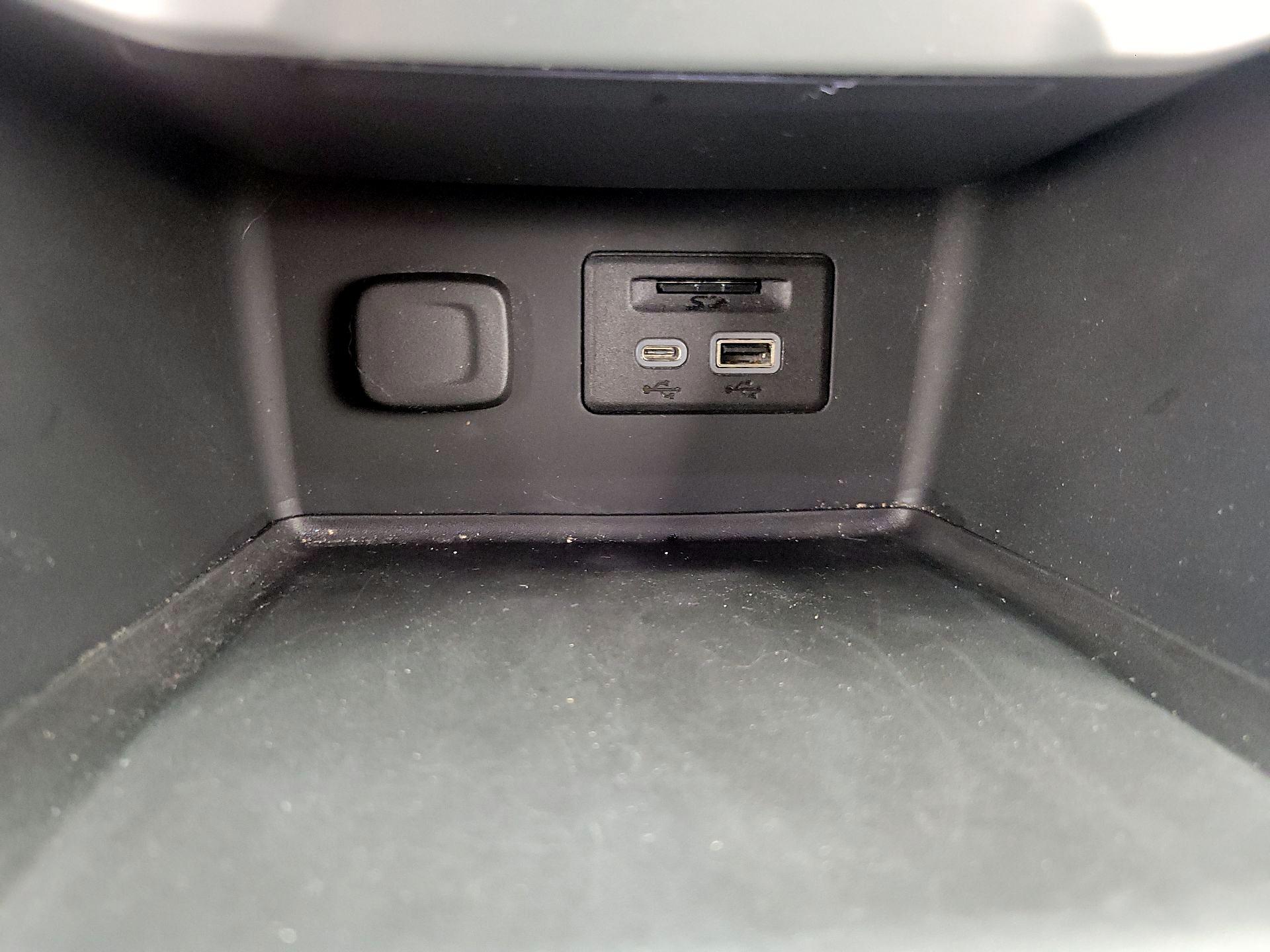 Thumbnail: 2021 GMC Acadia - 19