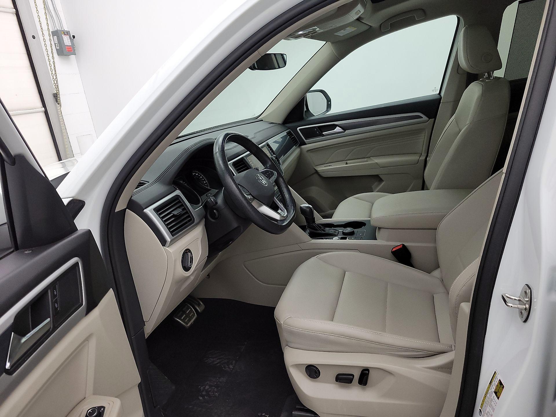 Thumbnail: 2021 Volkswagen Atlas - 11