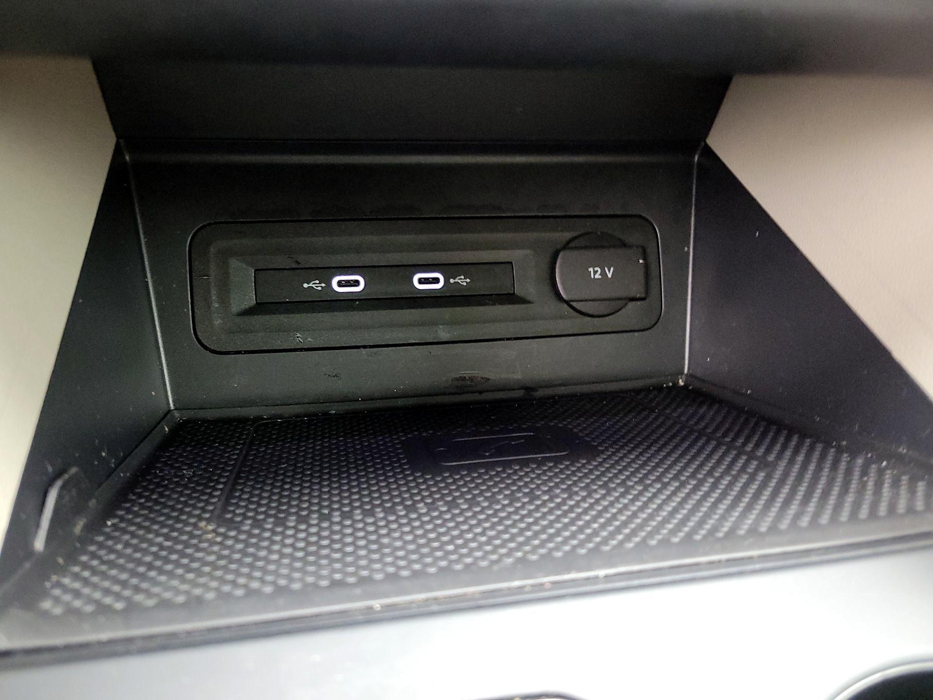 Thumbnail: 2021 Volkswagen Atlas - 18