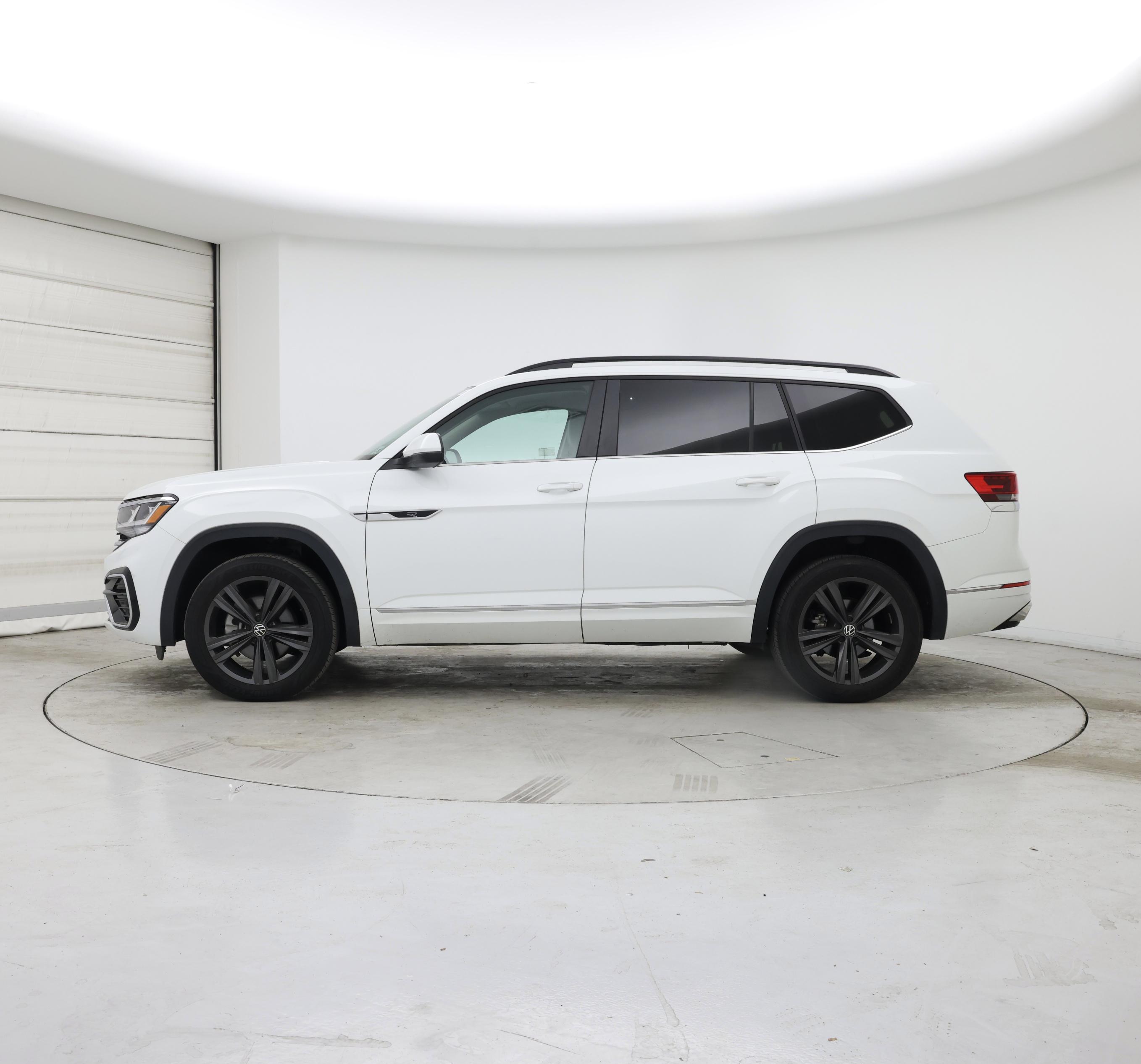 Thumbnail: 2021 Volkswagen Atlas - 3