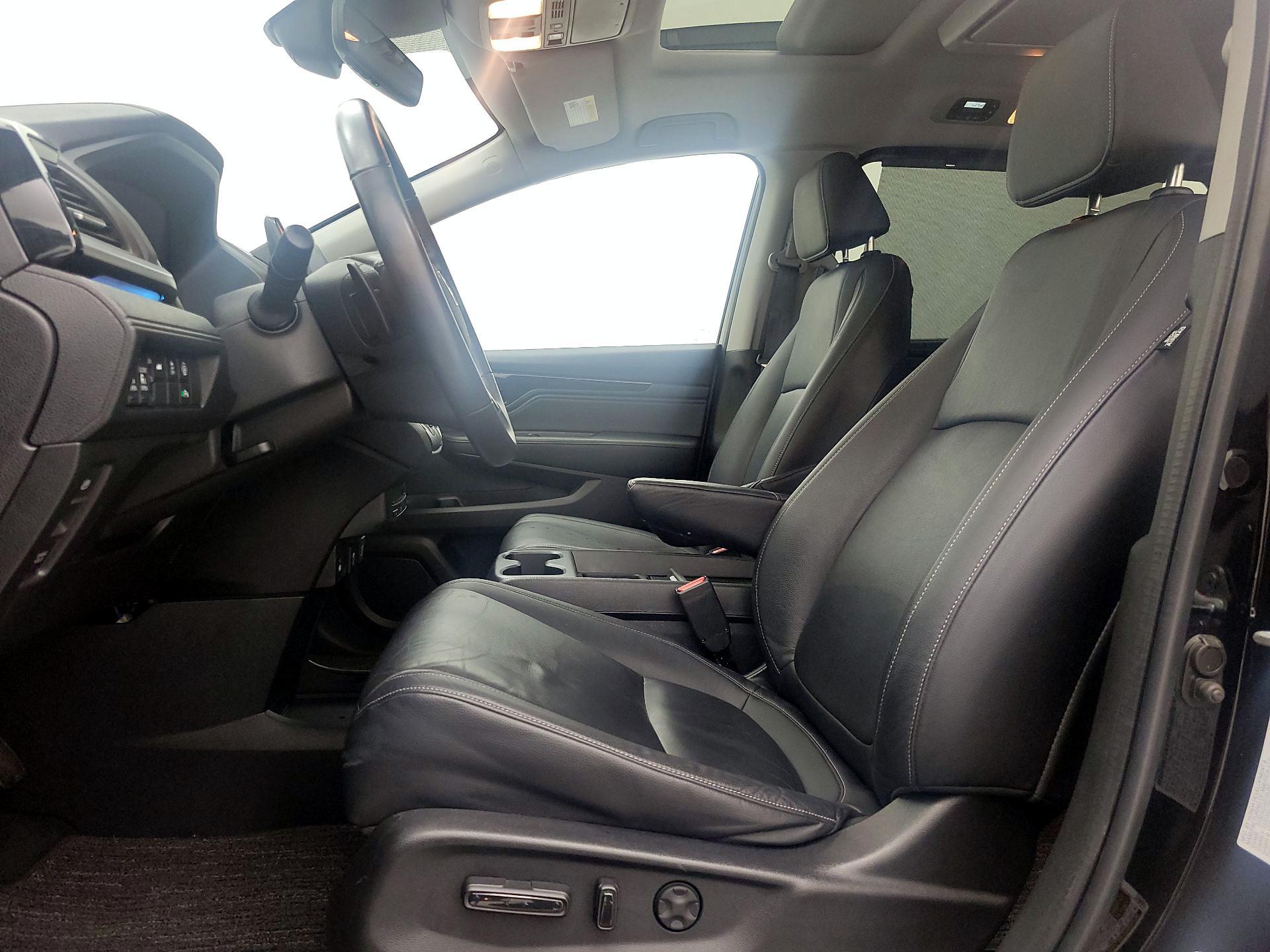 Thumbnail: 2023 Honda Odyssey - 11