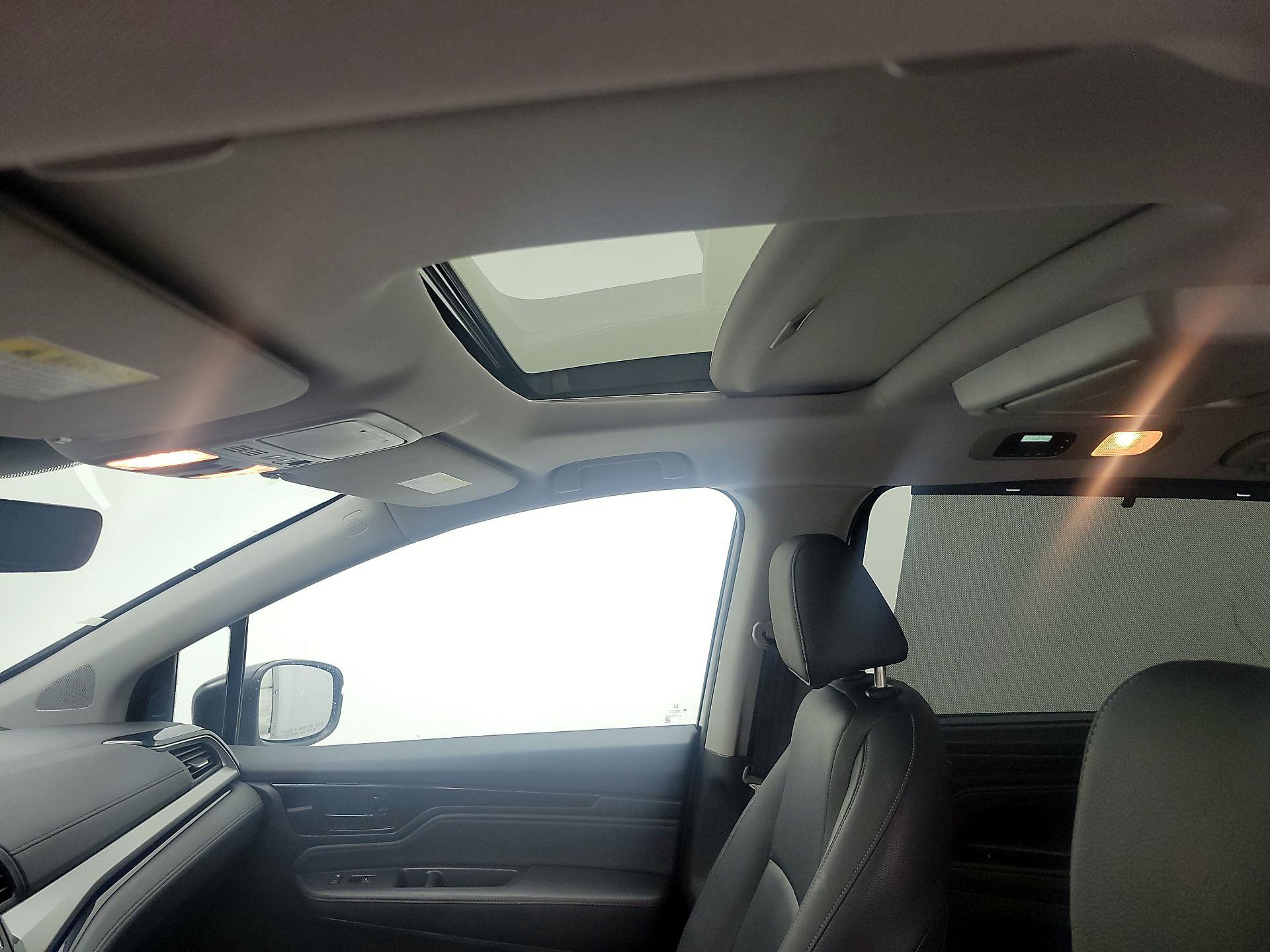 Thumbnail: 2023 Honda Odyssey - 19