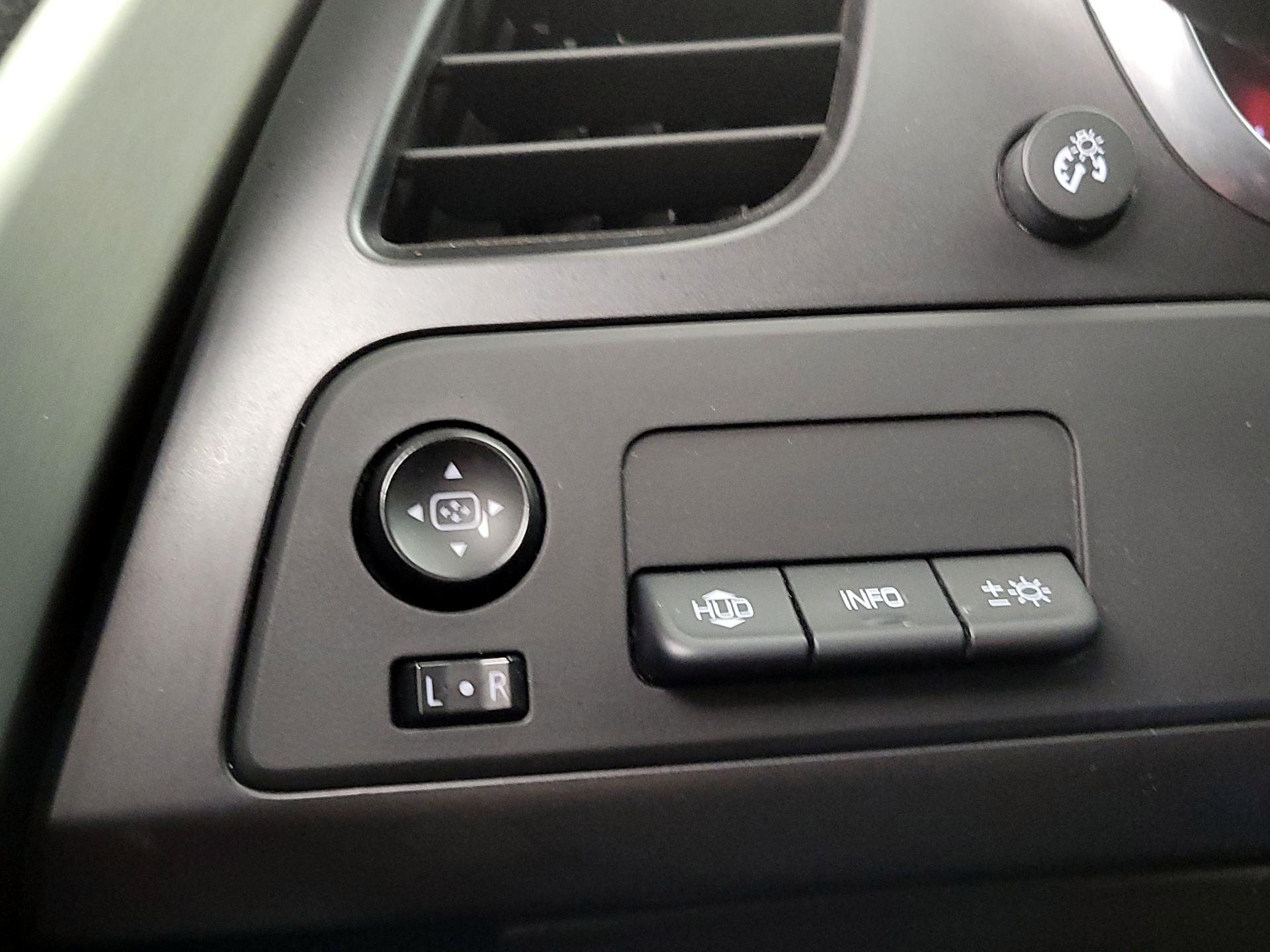 Thumbnail: 2015 Chevrolet Corvette - 13