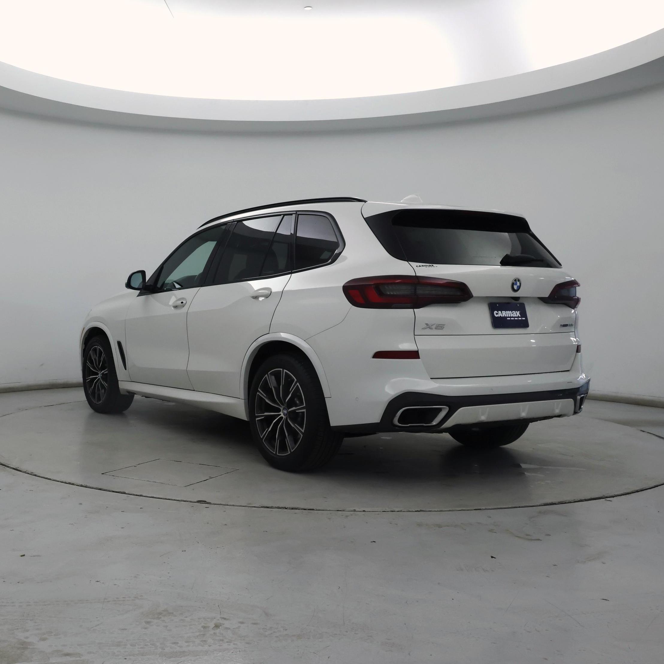 Thumbnail: 2021 BMW X5 - 2