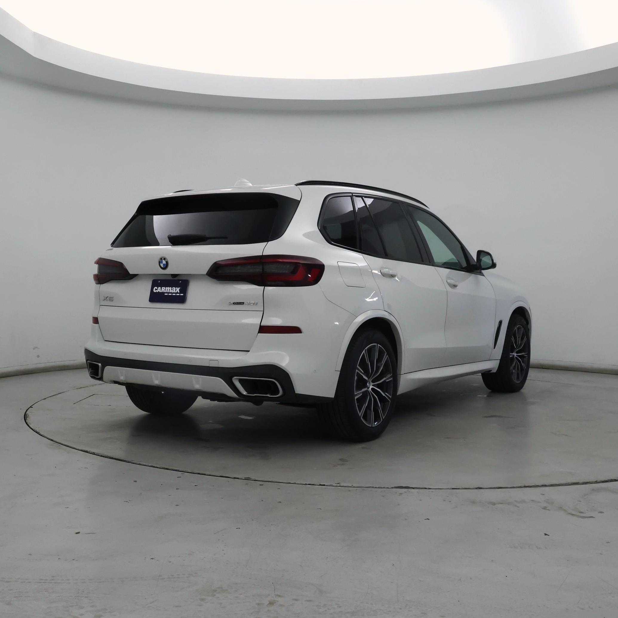 Thumbnail: 2021 BMW X5 - 8