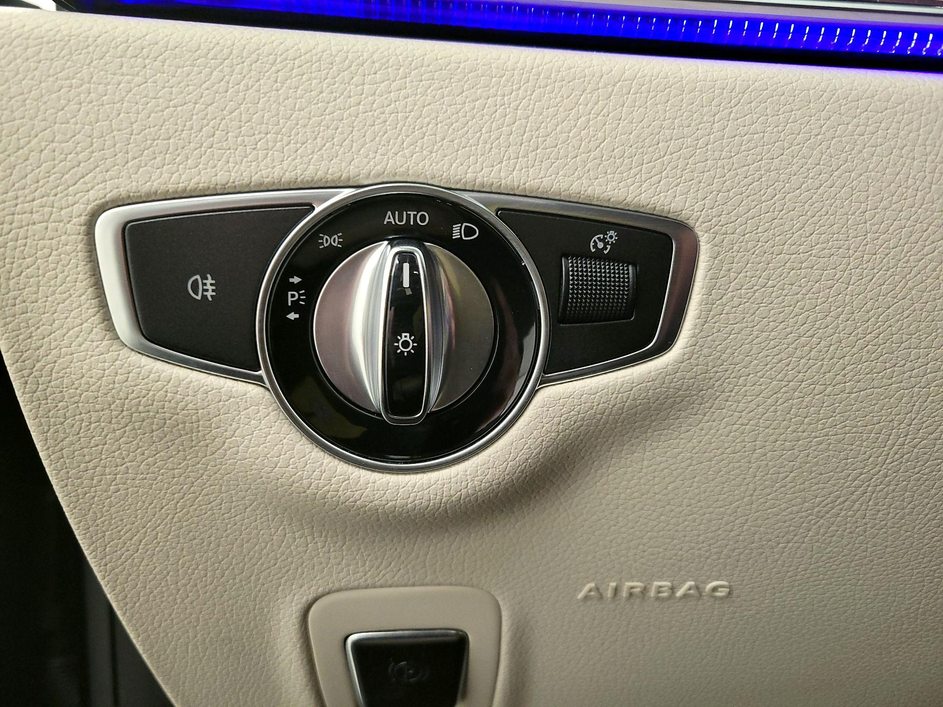 Thumbnail: 2018 Mercedes-Benz E-Class - 13