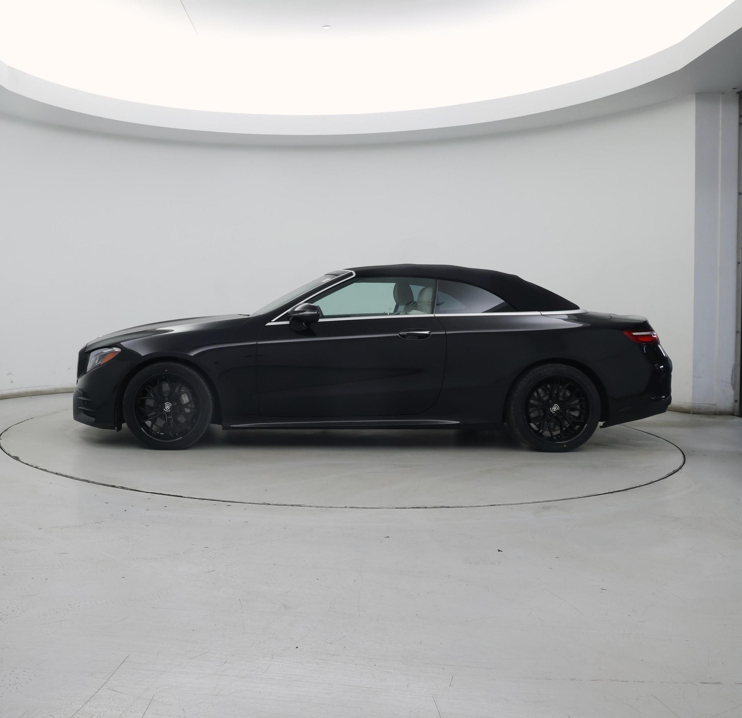 Thumbnail: 2018 Mercedes-Benz E-Class - 3