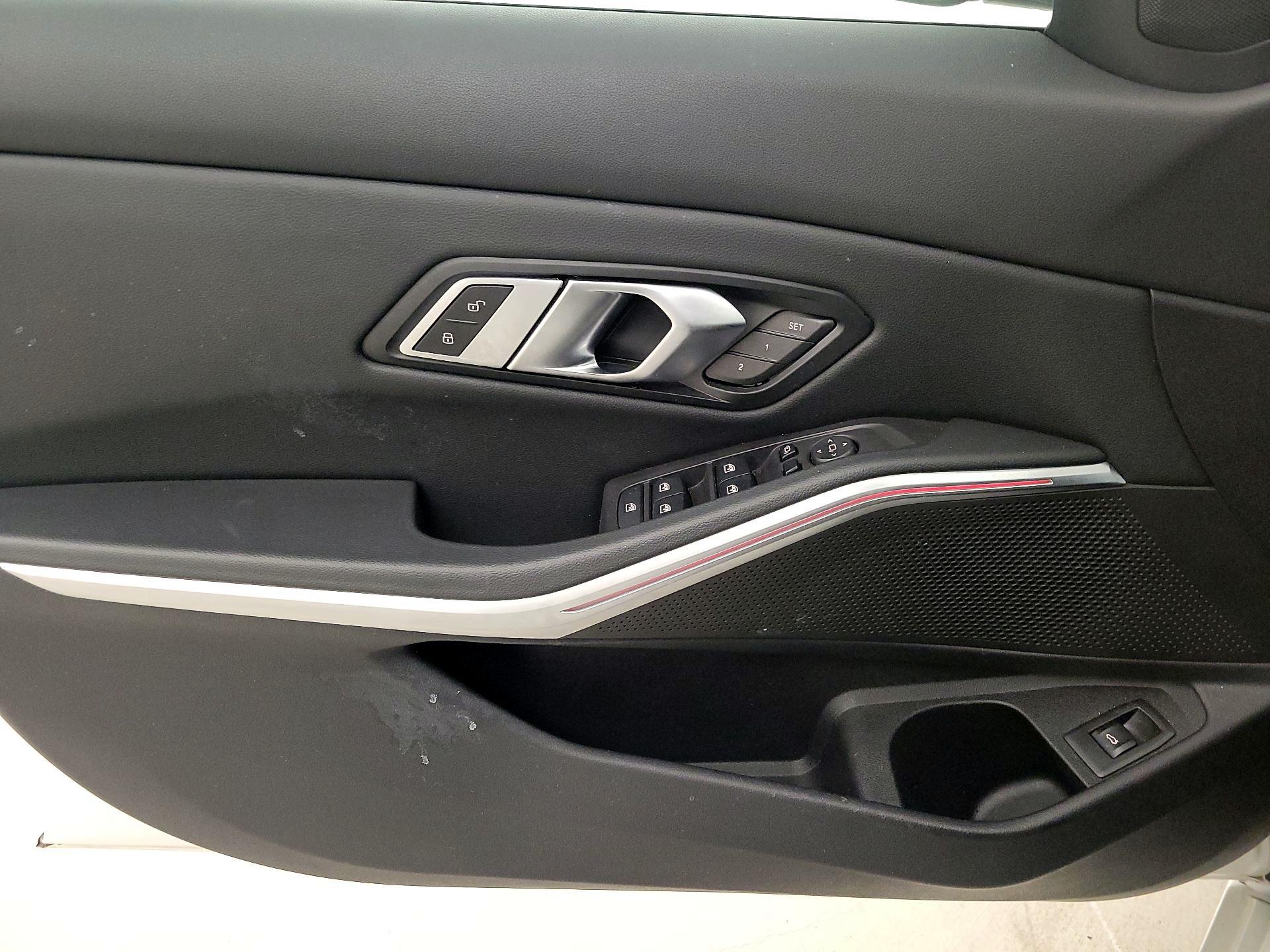 Thumbnail: 2023 BMW 3 Series - 12