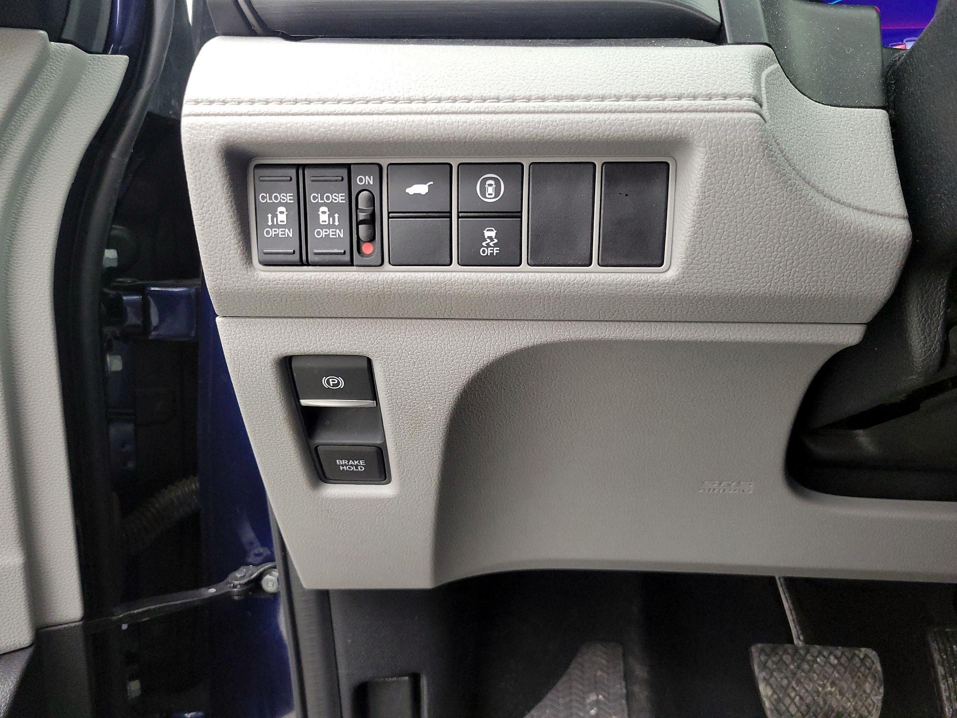 Thumbnail: 2023 Honda Odyssey - 13