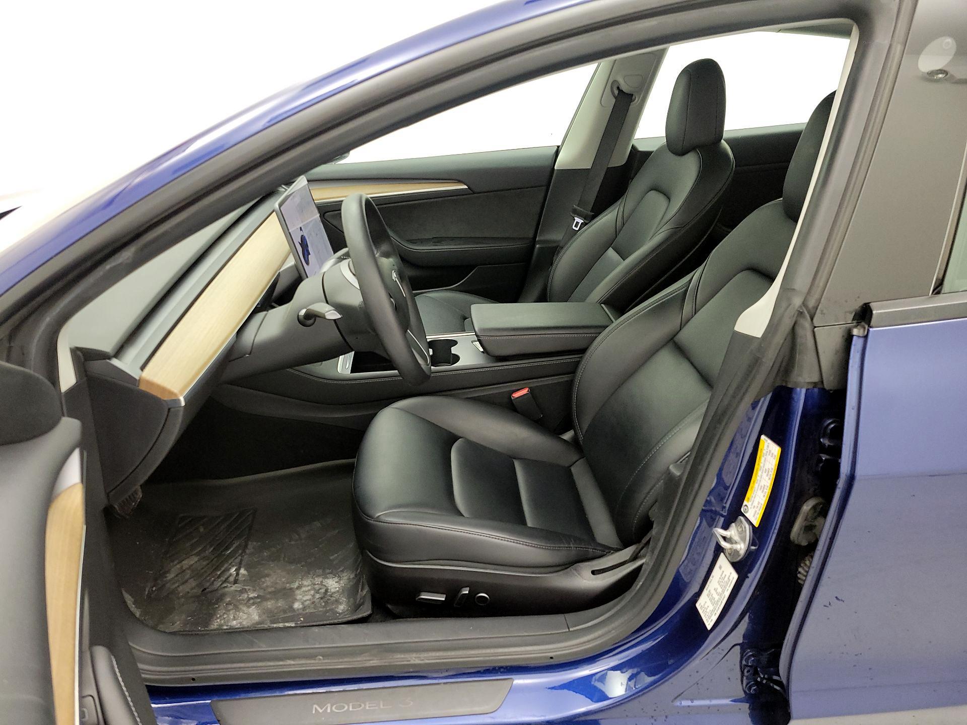 Thumbnail: 2022 Tesla Model 3 - 11