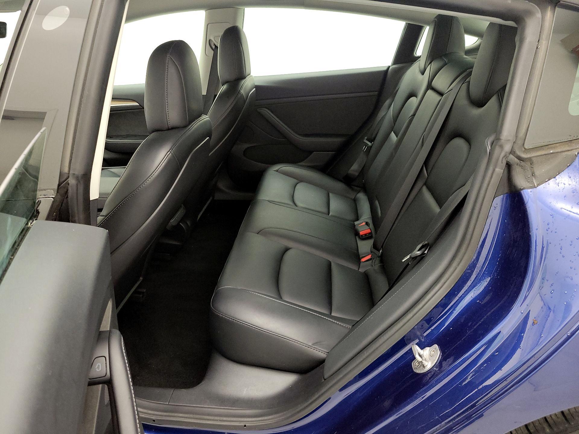 Thumbnail: 2022 Tesla Model 3 - 20