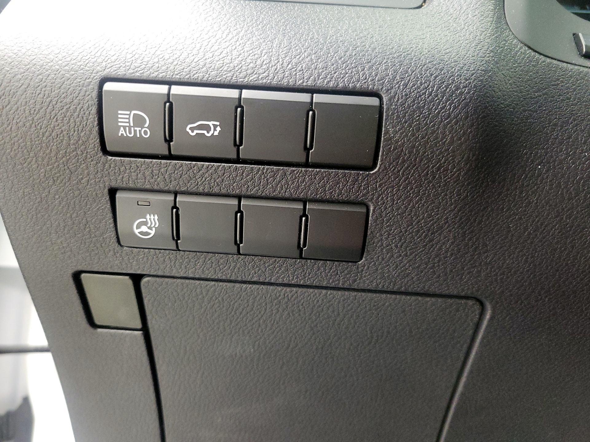 Thumbnail: 2022 Lexus RX - 13