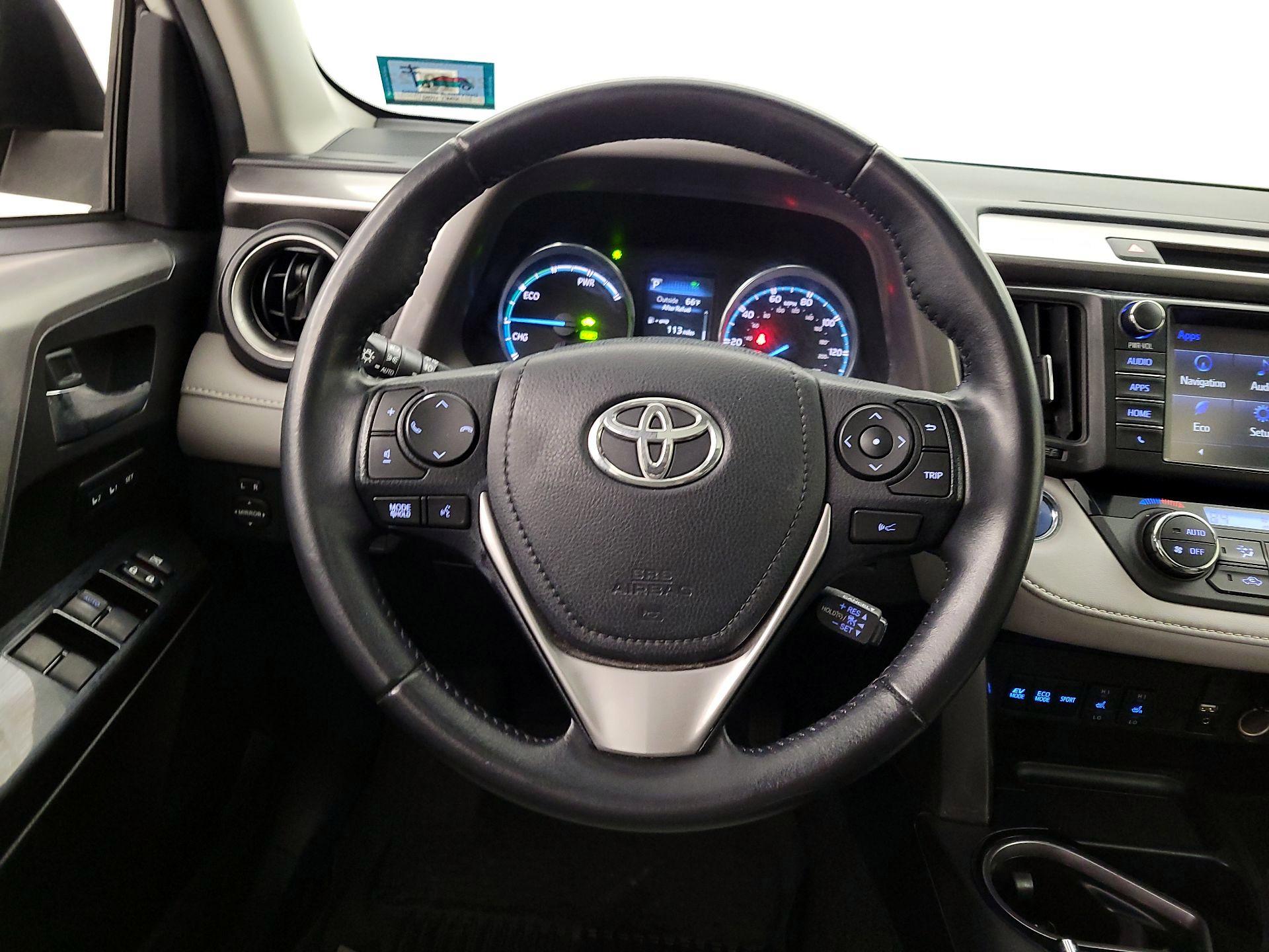 Thumbnail: 2016 Toyota RAV4 - 10