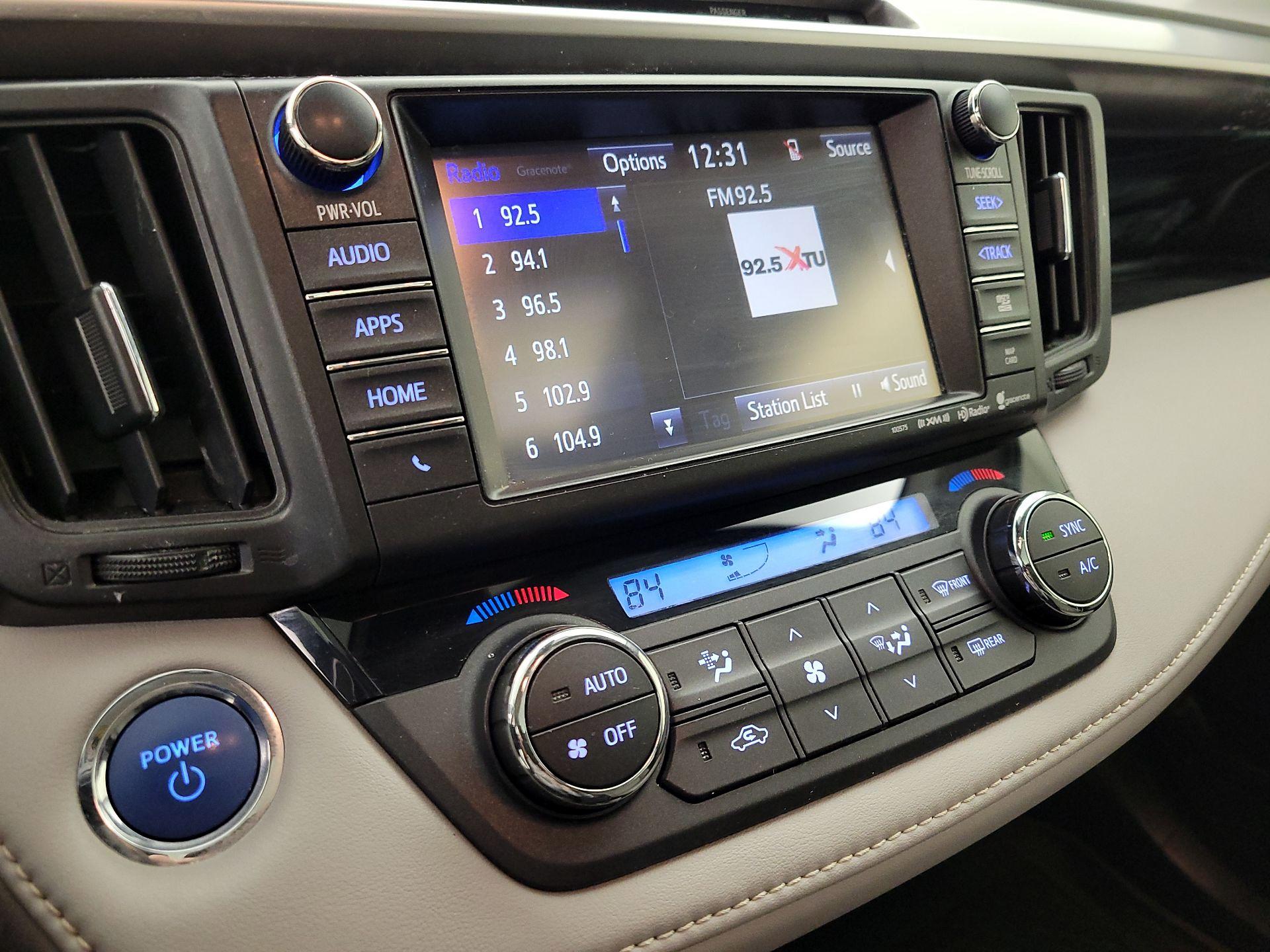 Thumbnail: 2016 Toyota RAV4 - 17