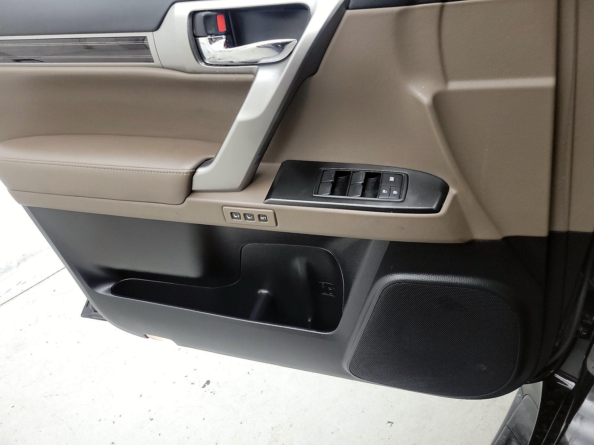 Thumbnail: 2023 Lexus GX - 12
