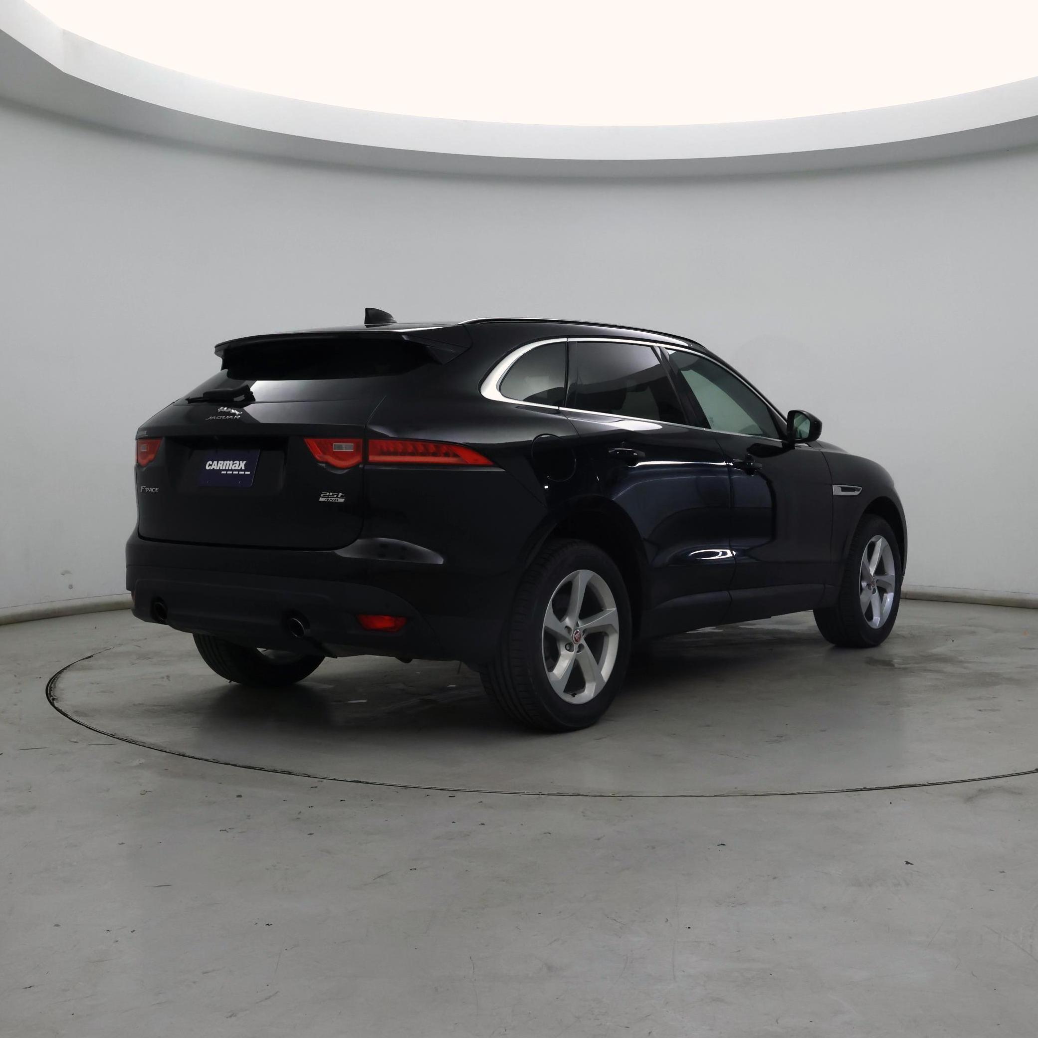 Thumbnail: 2020 Jaguar F-Pace - 8