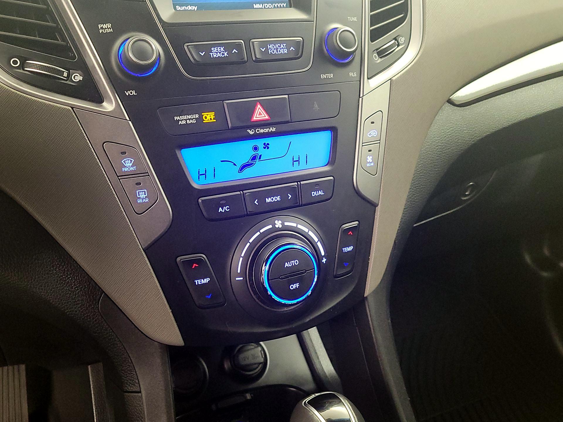 Thumbnail: 2014 Hyundai Santa Fe - 16