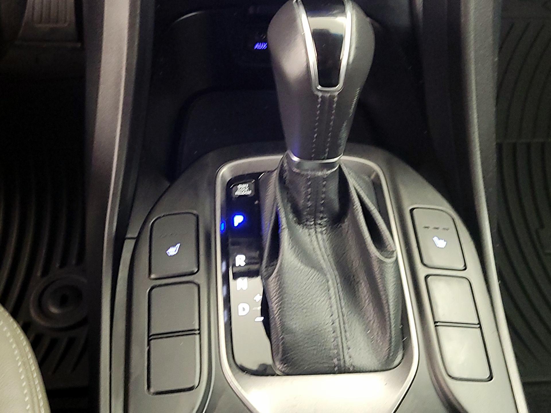 Thumbnail: 2014 Hyundai Santa Fe - 17