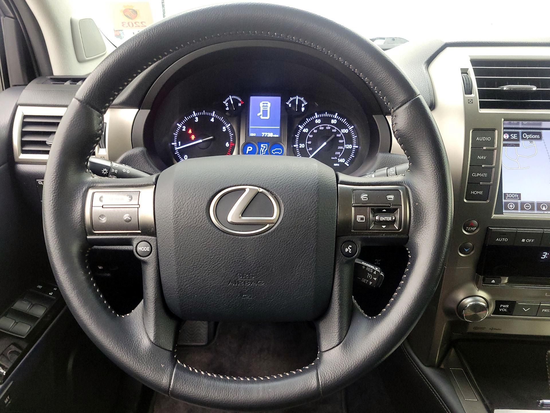 Thumbnail: 2015 Lexus GX - 10