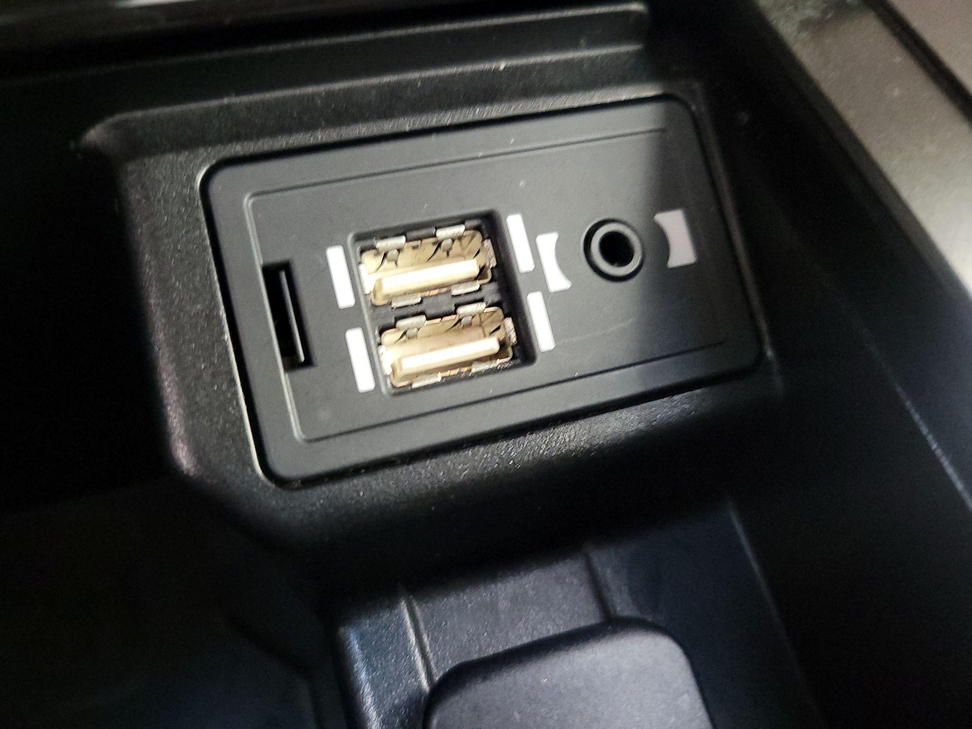 Thumbnail: 2015 Lexus GX - 19