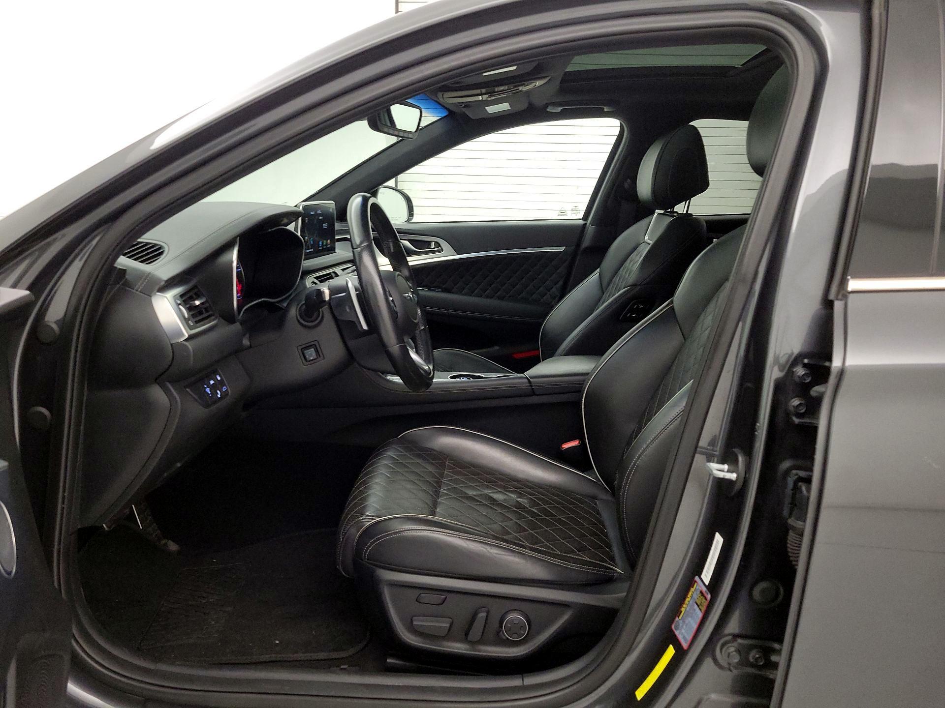 Thumbnail: 2019 Genesis G70 - 11