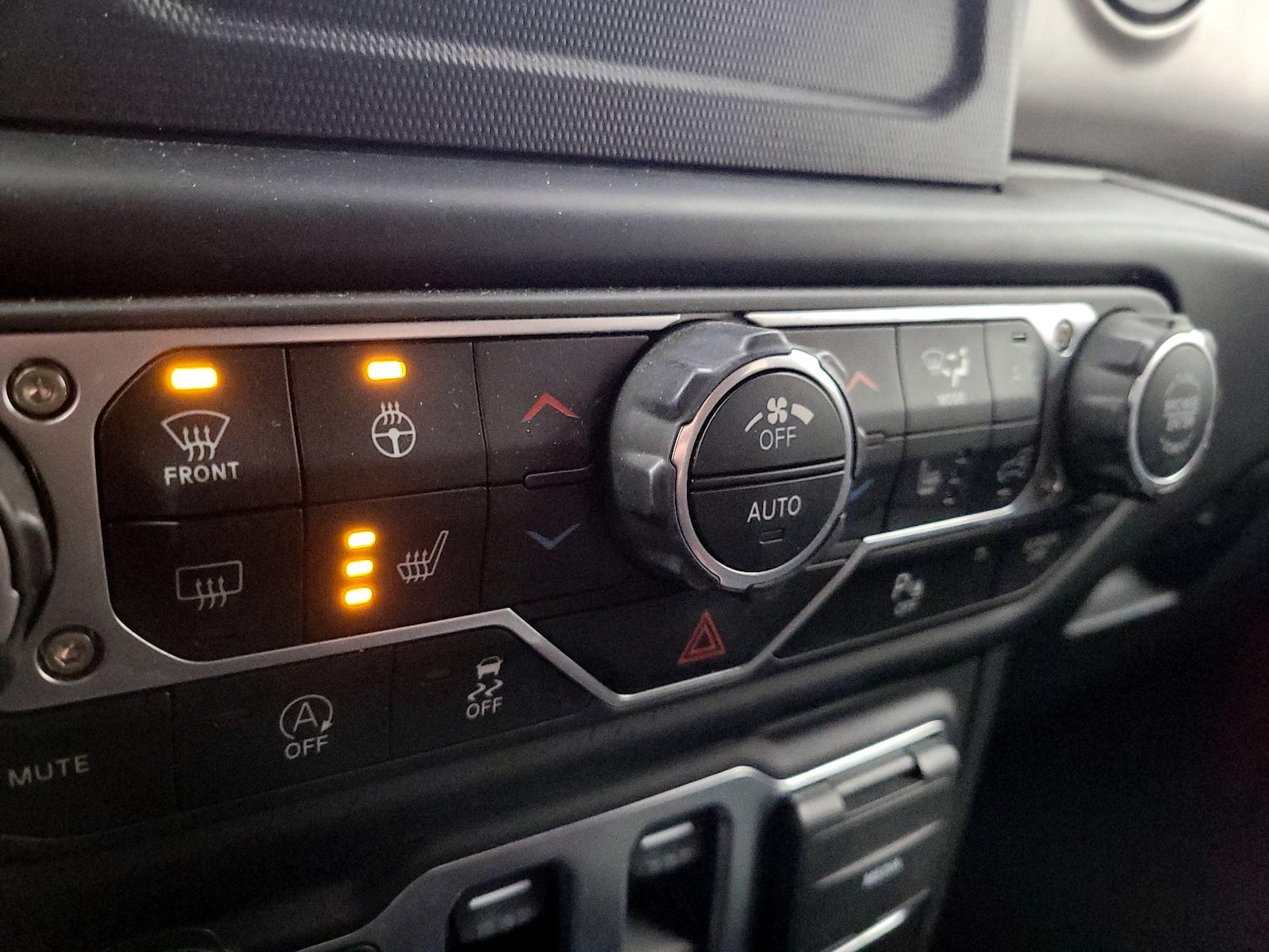 2021 Jeep Wrangler Sport S - Photo 17