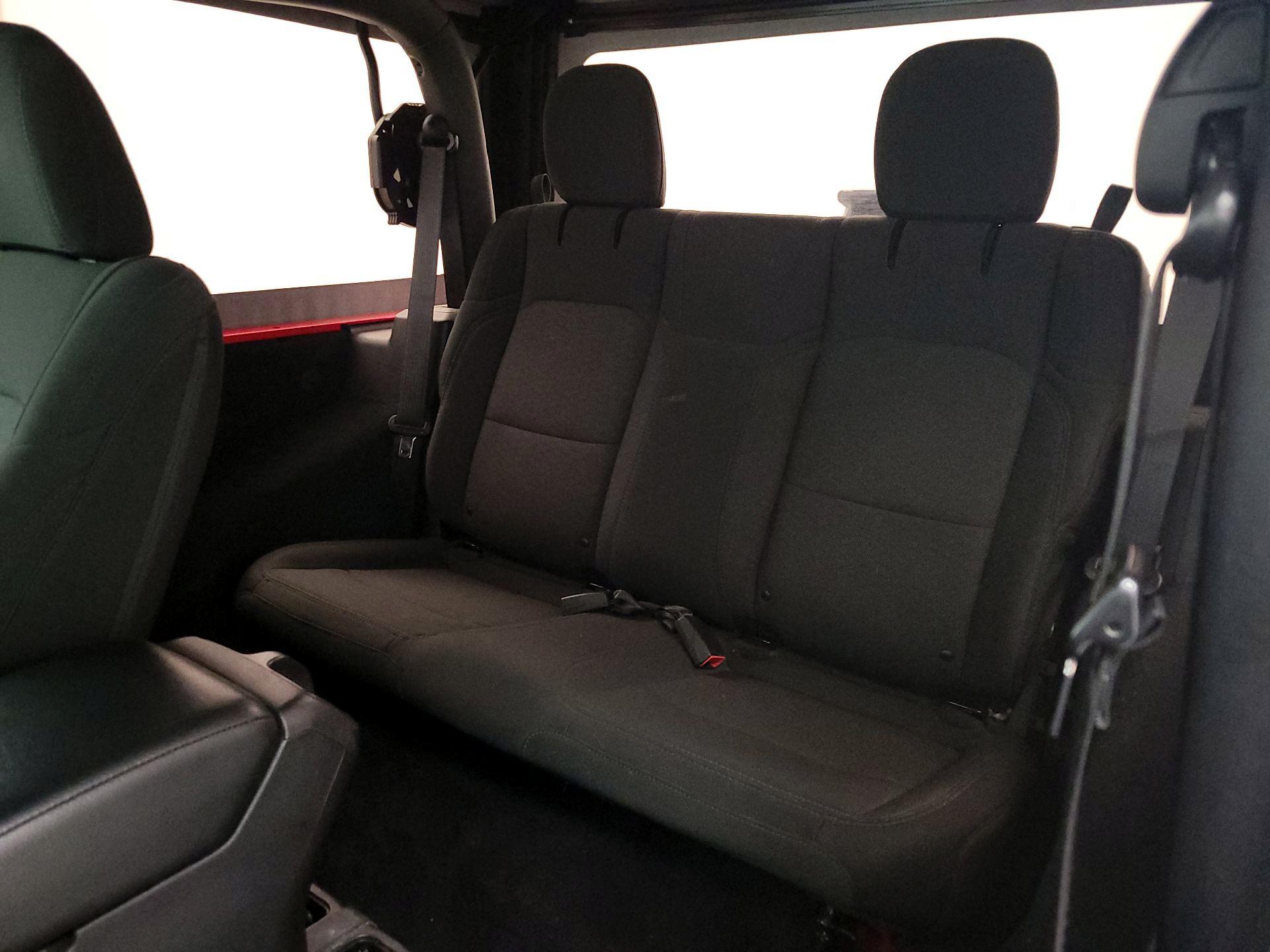 Thumbnail: 2021 Jeep Wrangler - 19