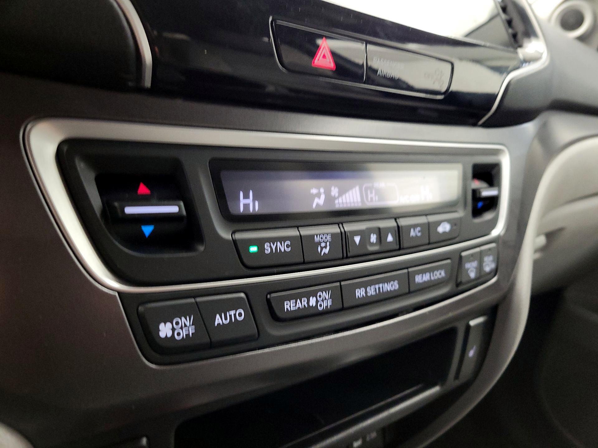 Thumbnail: 2021 Honda Pilot - 16