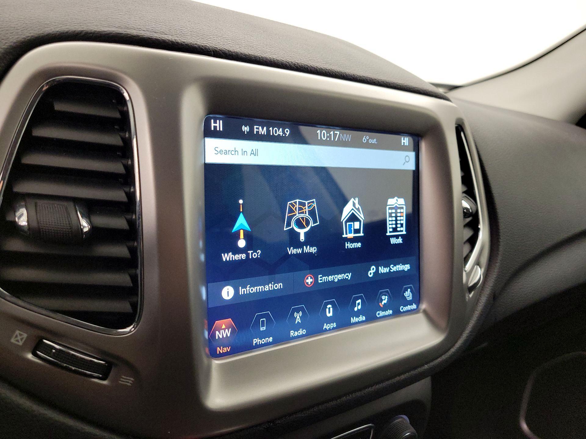 Thumbnail: 2017 Jeep Compass - 14