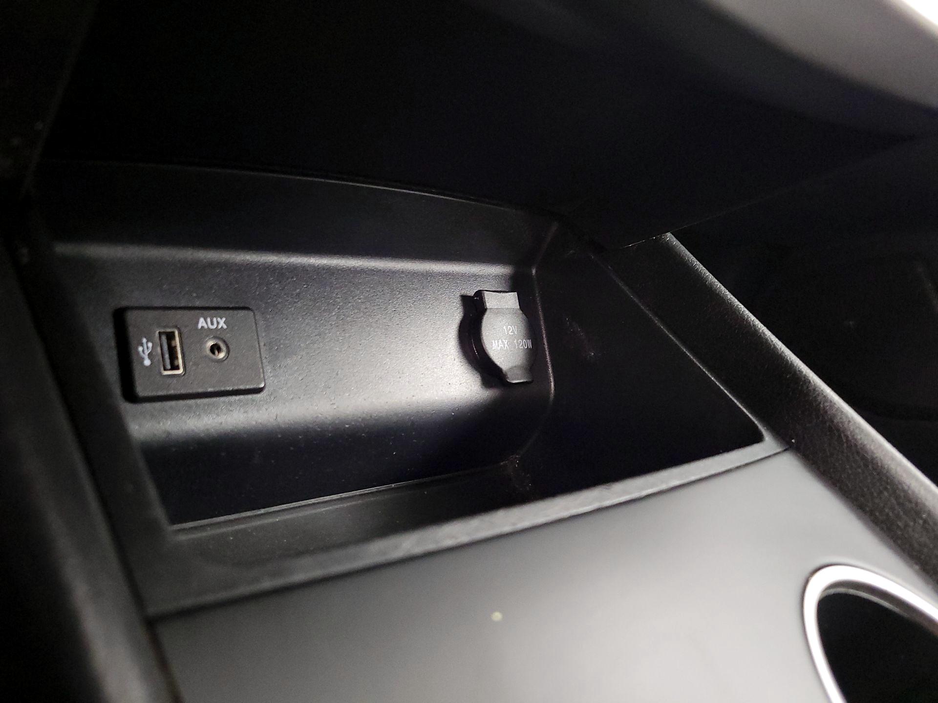 Thumbnail: 2017 Nissan Altima - 18