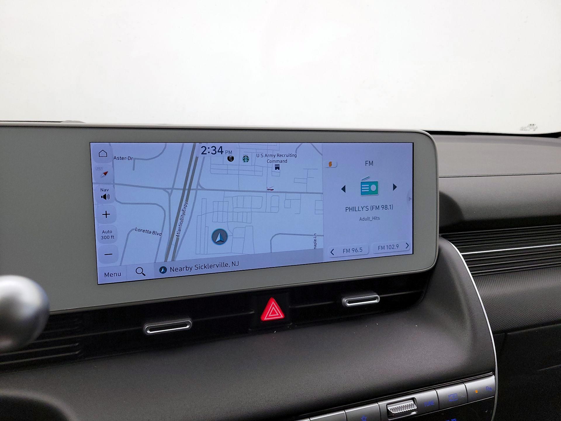 Thumbnail: 2022 Hyundai Ioniq 5 - 13