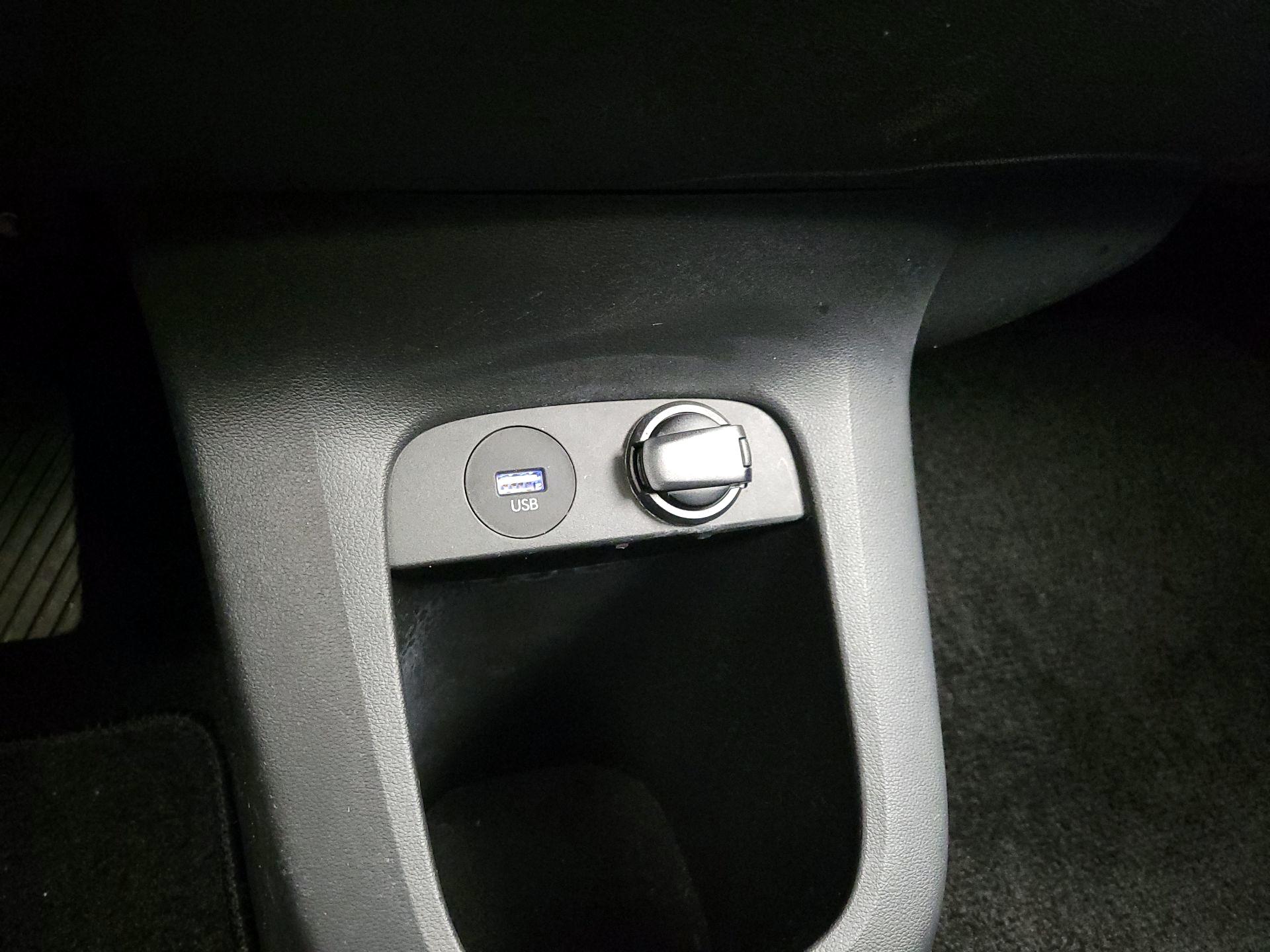 Thumbnail: 2022 Hyundai Ioniq 5 - 18