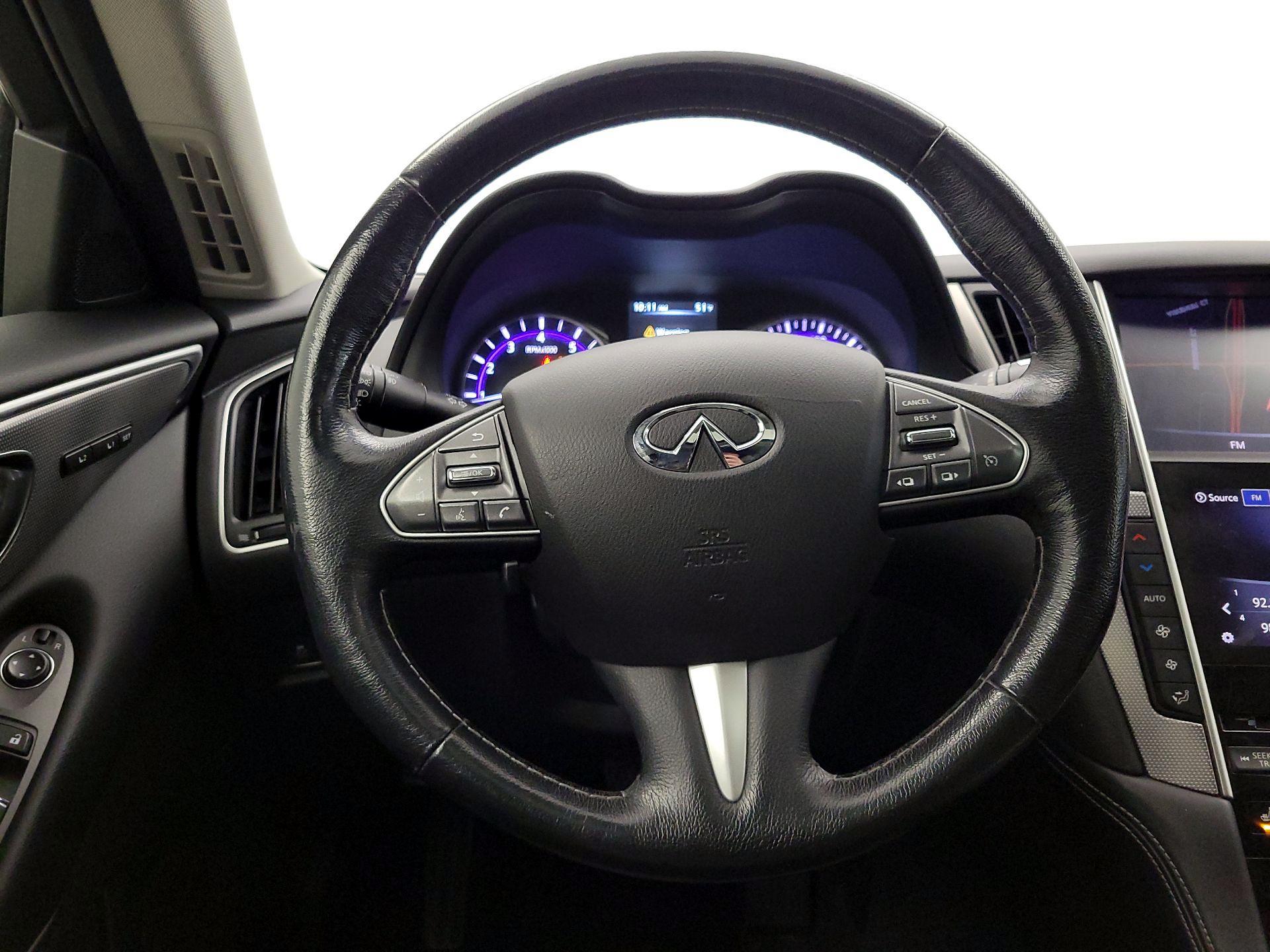 Thumbnail: 2016 INFINITI Q50 - 10