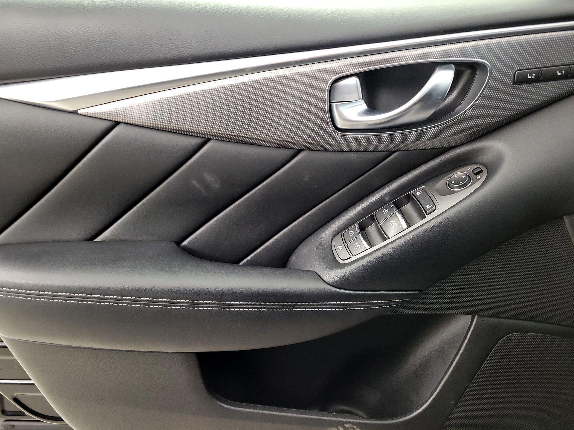 Thumbnail: 2016 INFINITI Q50 - 12