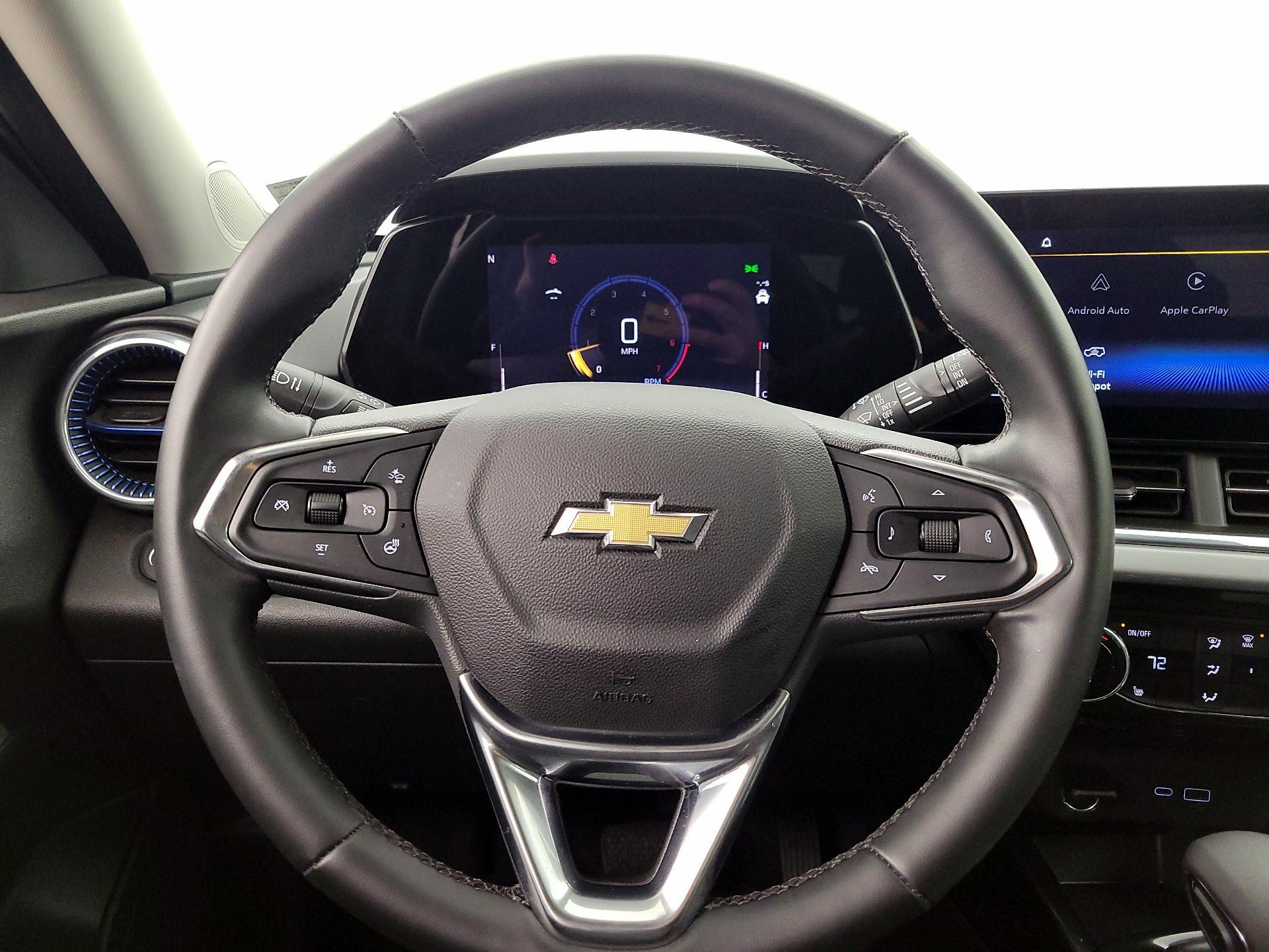 Thumbnail: 2024 Chevrolet Trax - 10