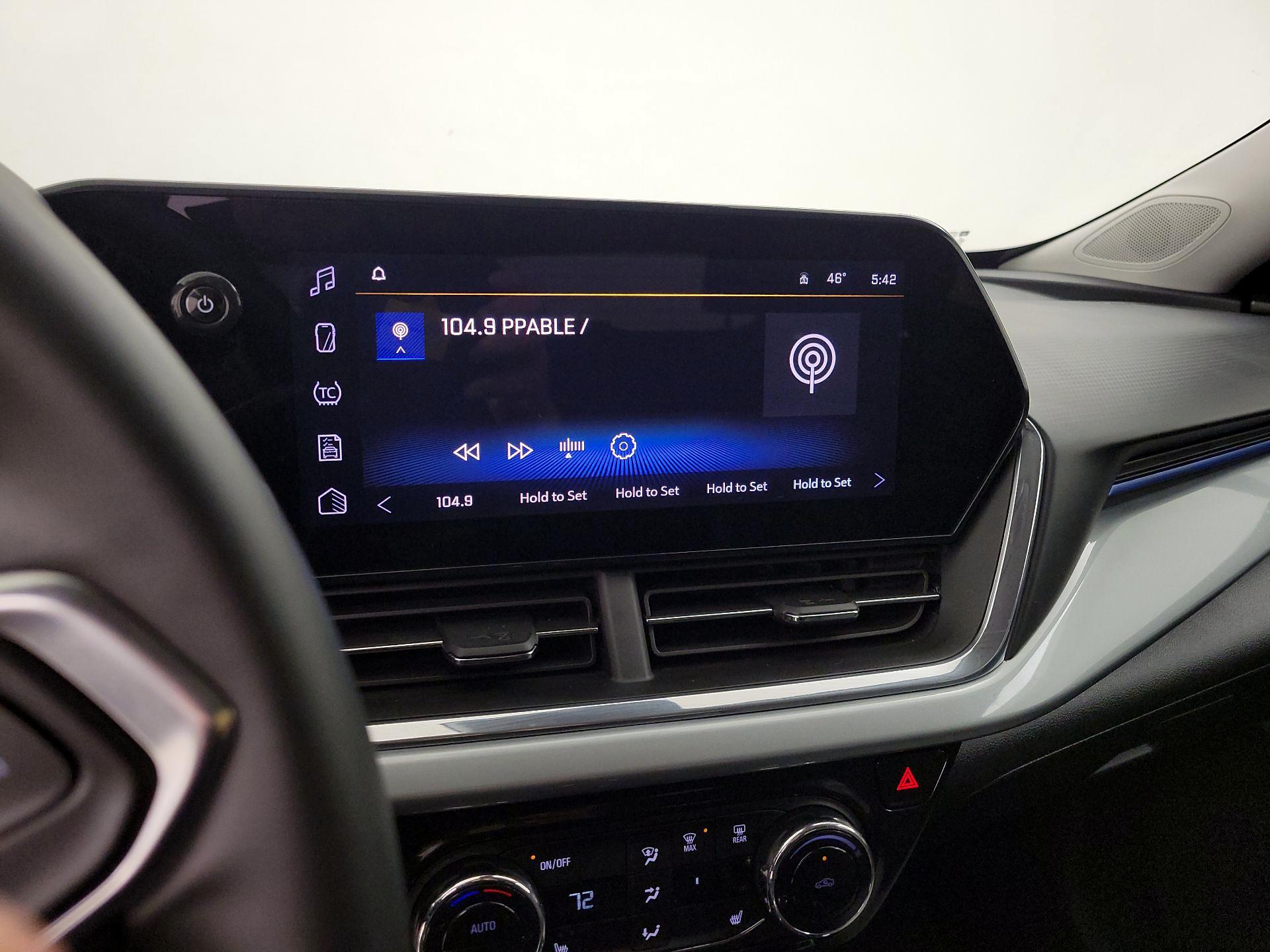 Thumbnail: 2024 Chevrolet Trax - 16