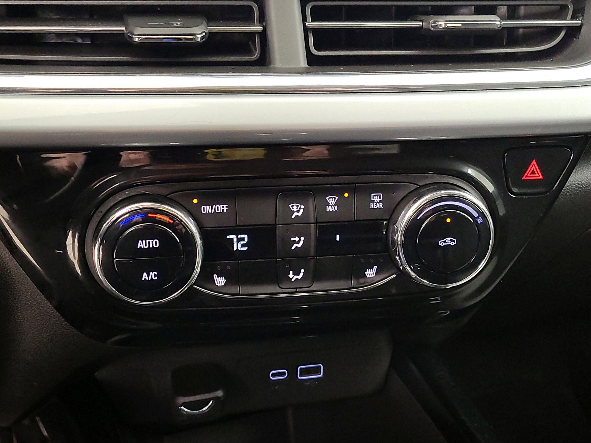 Thumbnail: 2024 Chevrolet Trax - 17