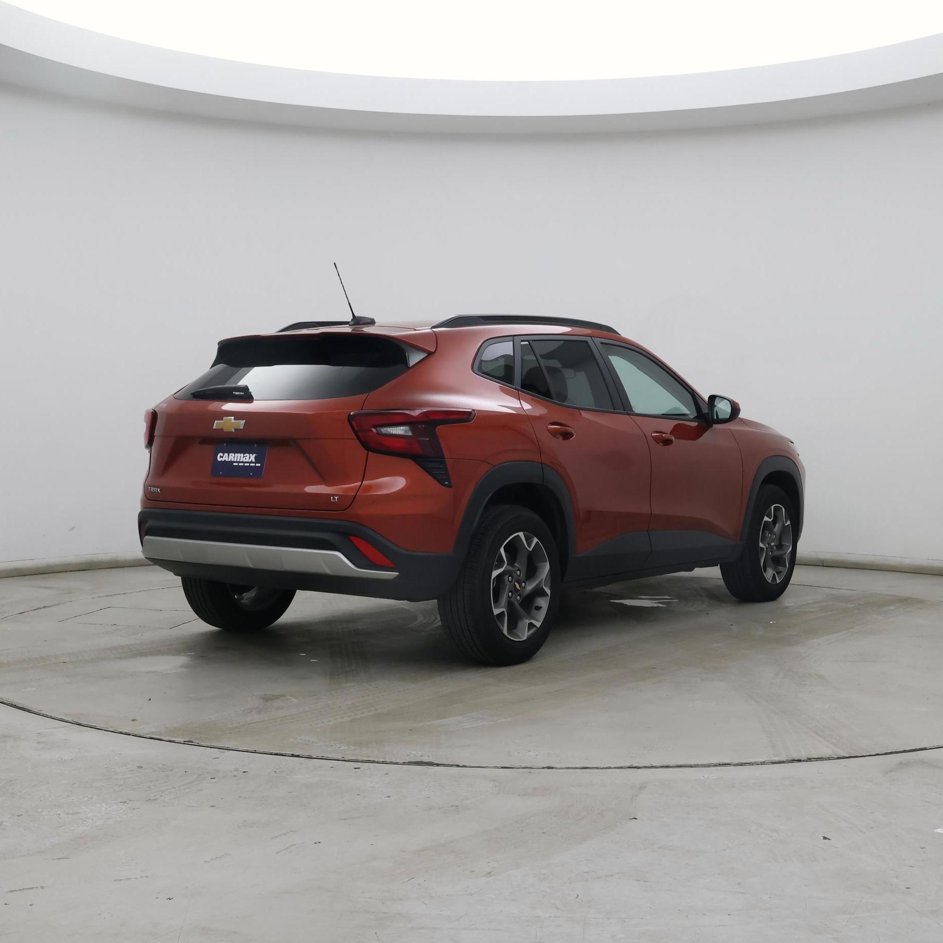Thumbnail: 2024 Chevrolet Trax - 8